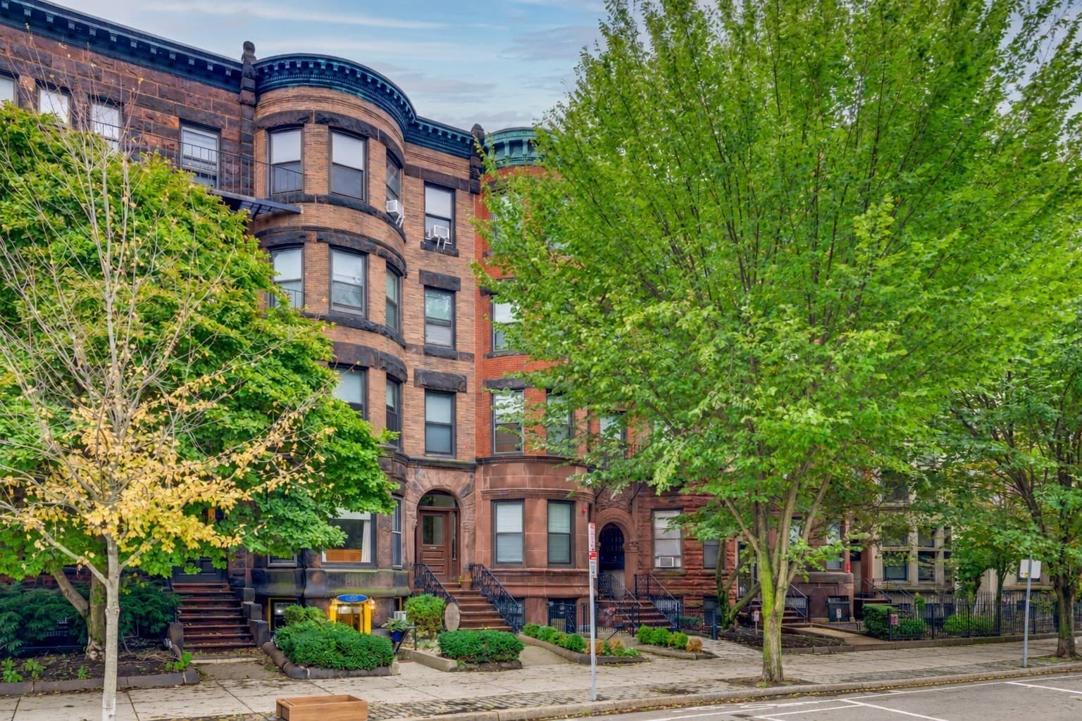 Condominium at 849 Beacon St., # 2, Boston MA 02215, Boston, photo 10 of 11