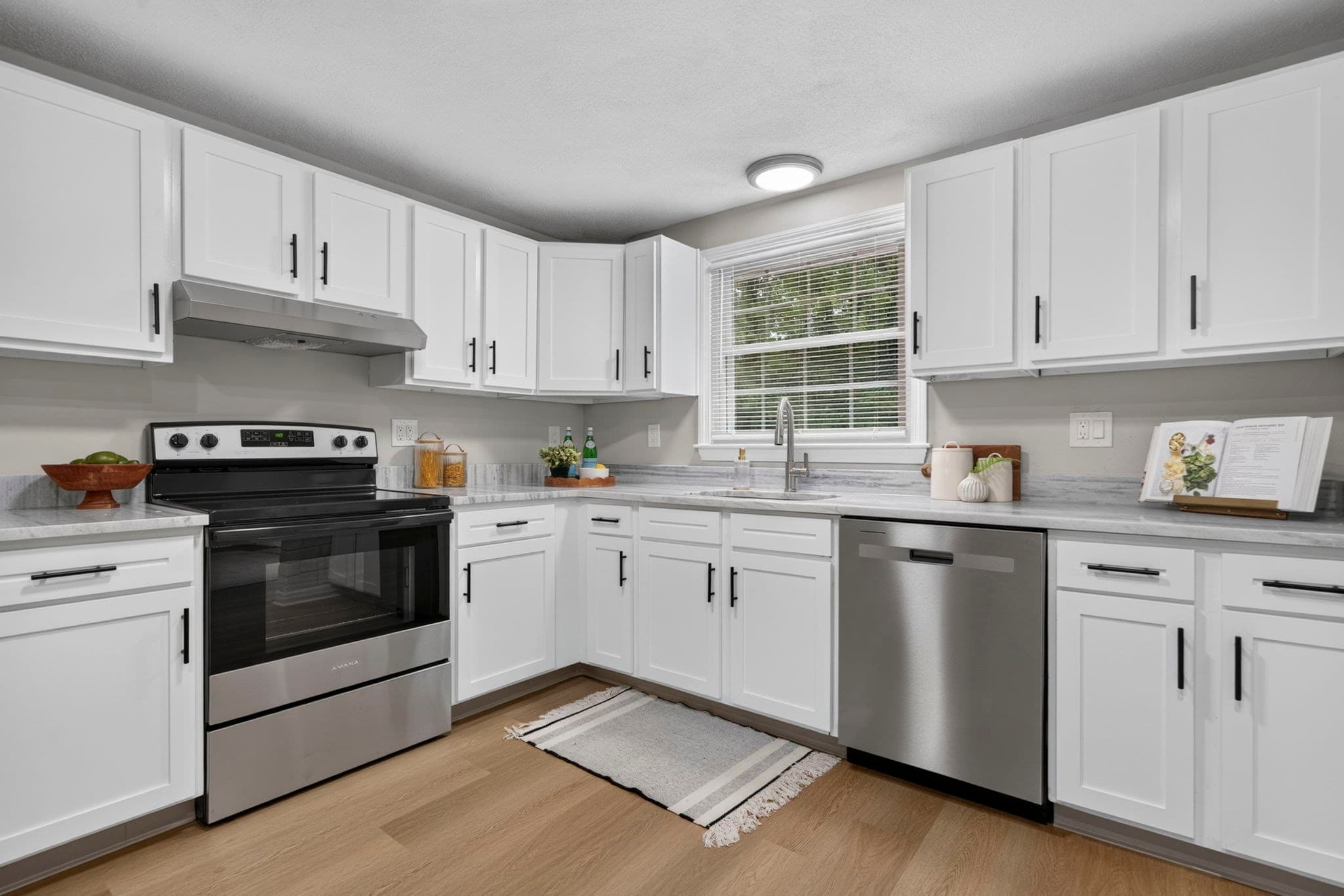 Single Family Residence at 8 Allen Rd, Easton MA 02356, Easton, photo 5 of 30