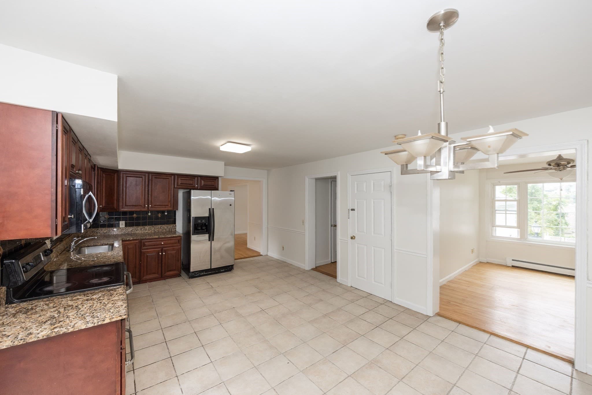 Single Family Residence at 24 Ellsmere St, Worcester MA 01604, Worcester, photo 13 of 27