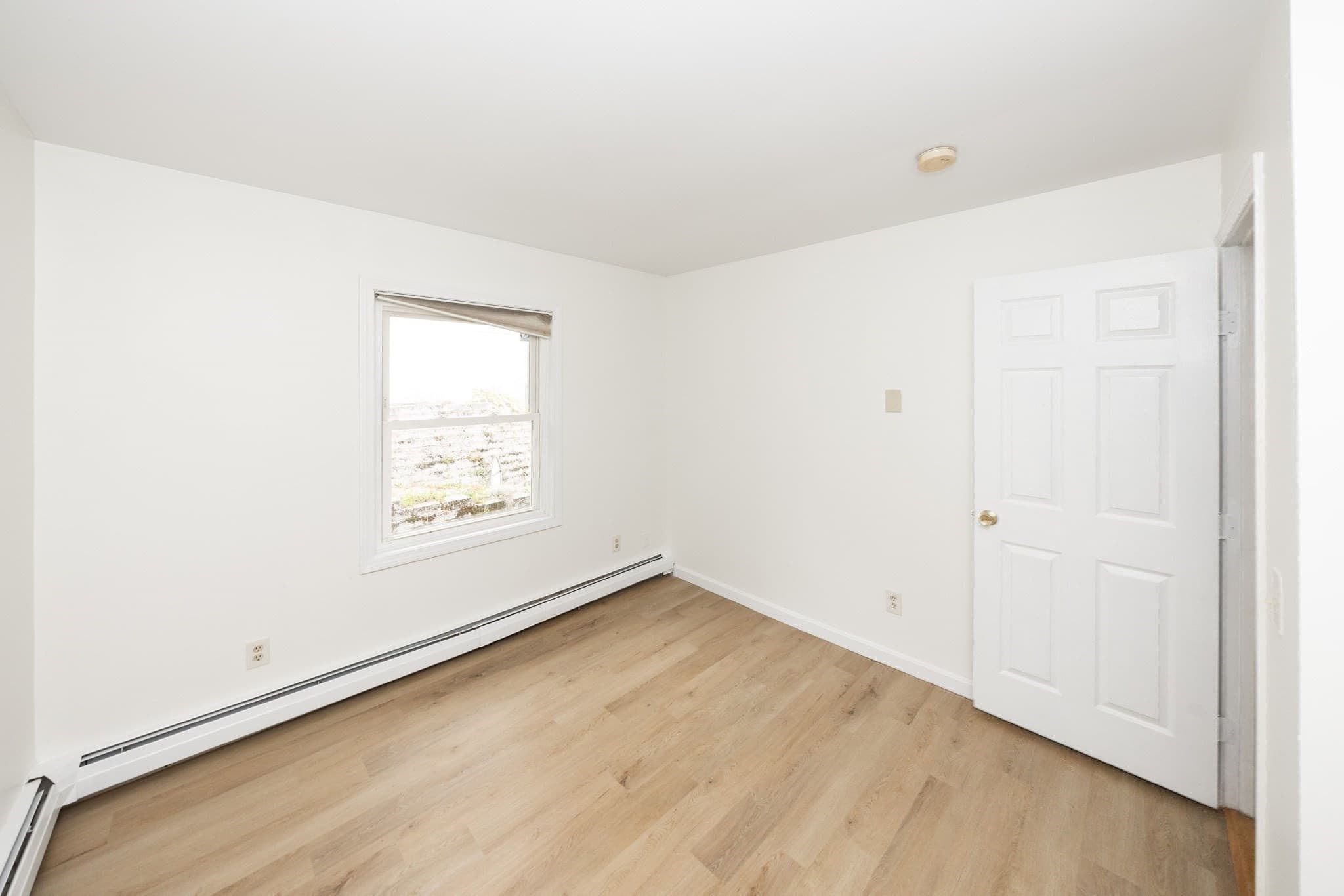 Single Family Residence at 24 Ellsmere St, Worcester MA 01604, Worcester, photo 17 of 27