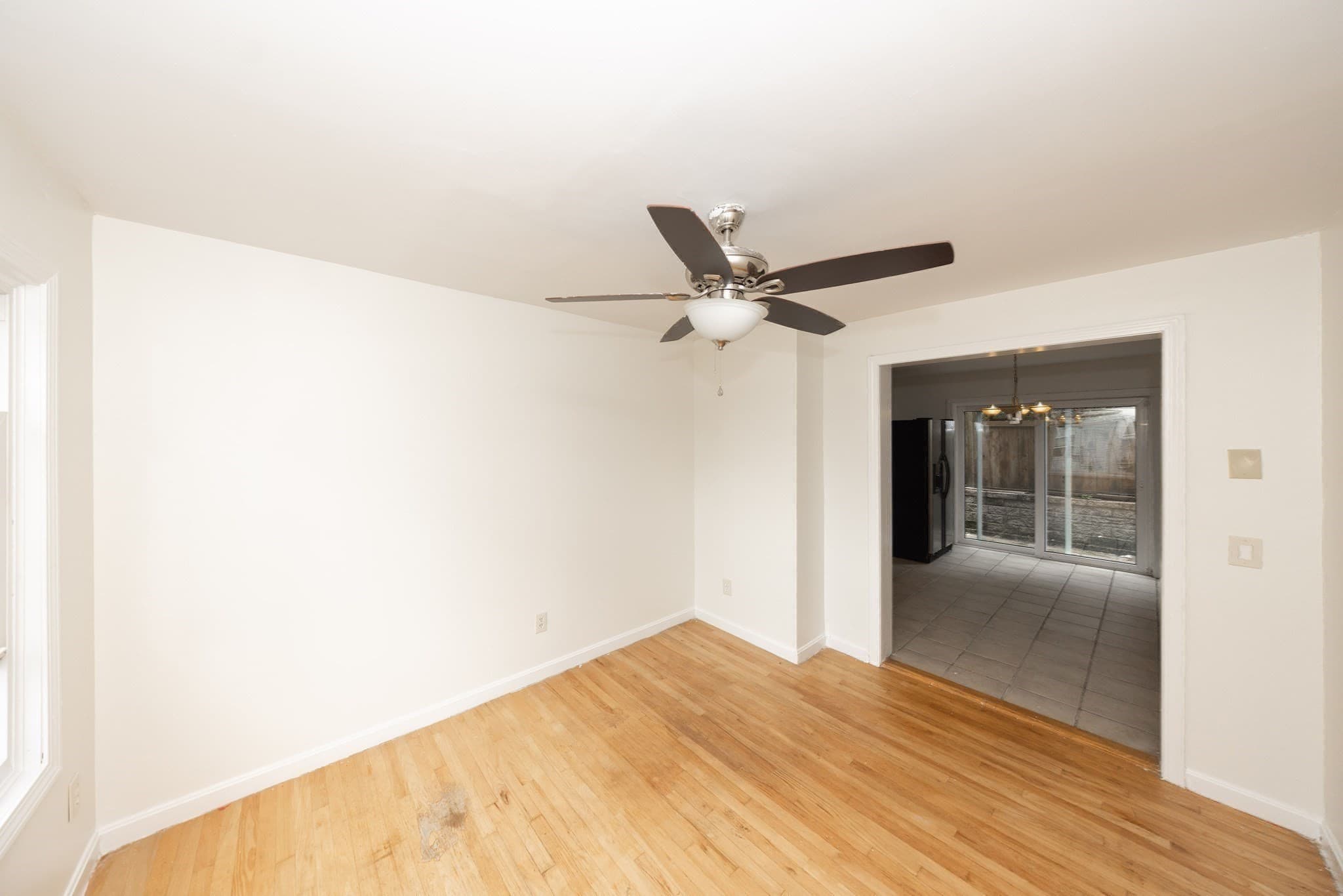 Single Family Residence at 24 Ellsmere St, Worcester MA 01604, Worcester, photo 14 of 27