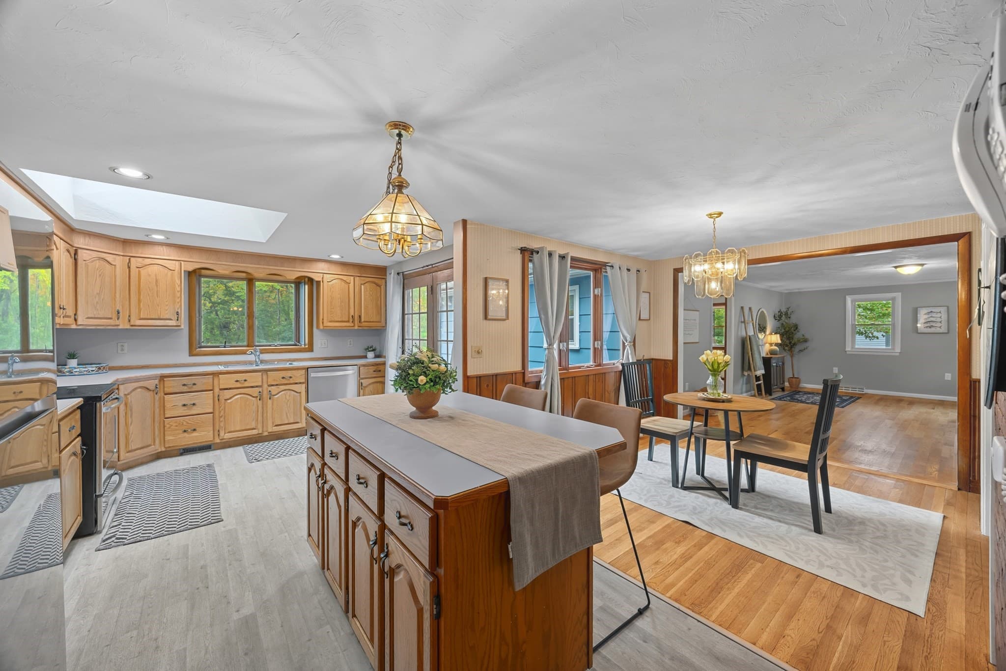 Single Family Residence at 7 Edith Rd, Hudson MA 01749, Hudson, photo 13 of 38