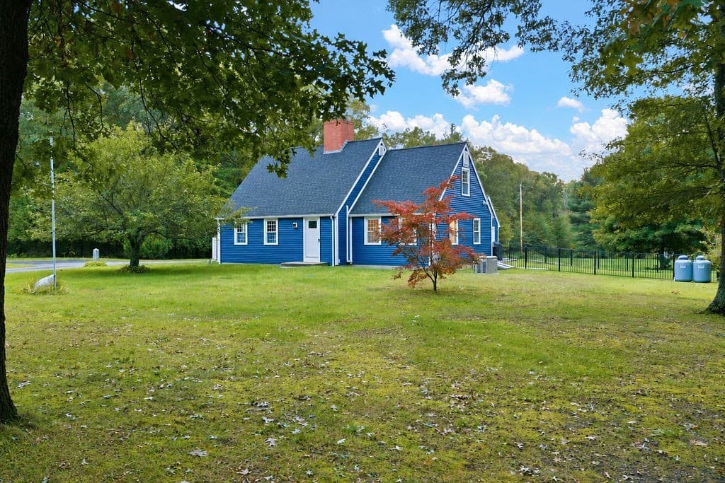 Single Family Residence at 76 Fairview Ave, Rehoboth MA 02769, Rehoboth, photo 2 of 36