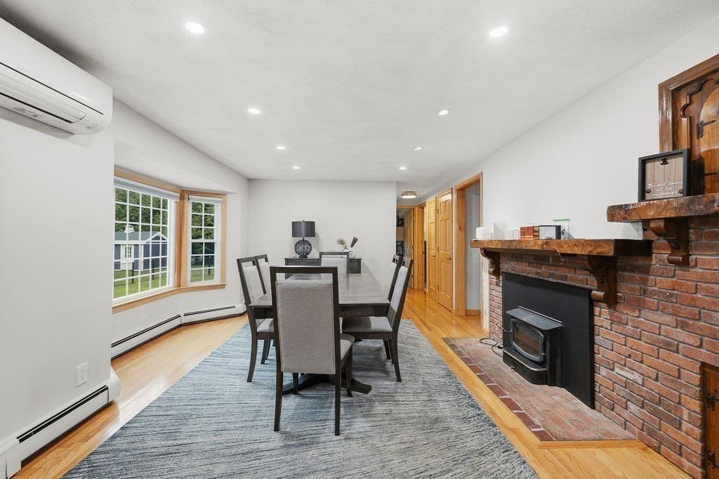 Single Family Residence at 76 Fairview Ave, Rehoboth MA 02769, Rehoboth, photo 13 of 36