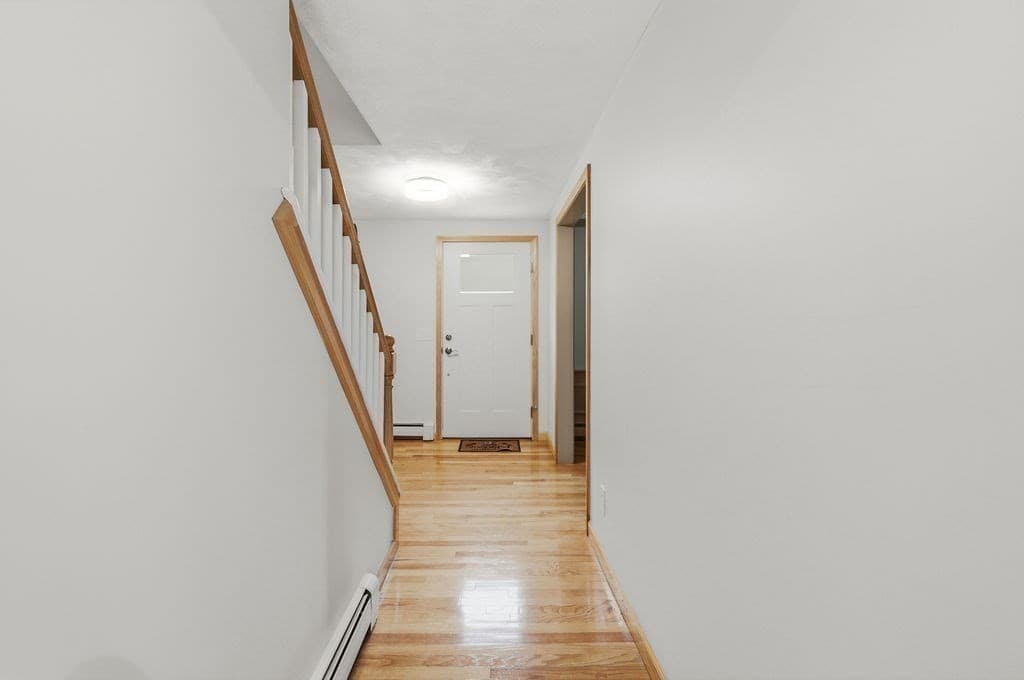 Single Family Residence at 76 Fairview Ave, Rehoboth MA 02769, Rehoboth, photo 4 of 36