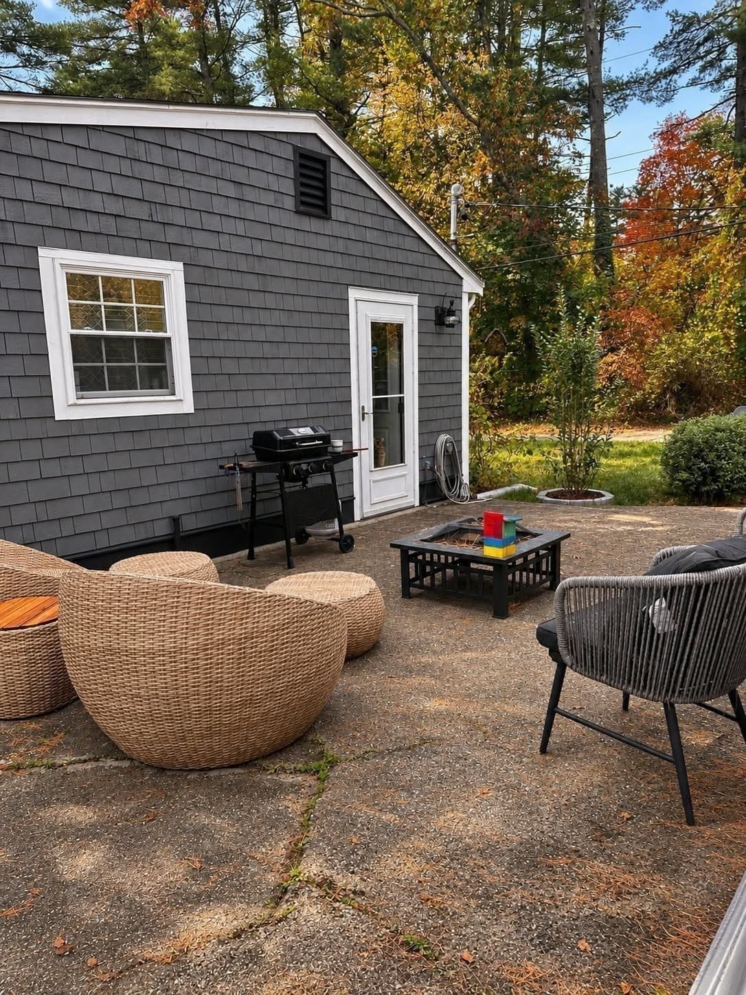 Single Family Residence at 2 Pilgrim Rd, Lakeville MA 02347, Lakeville, photo 6 of 19