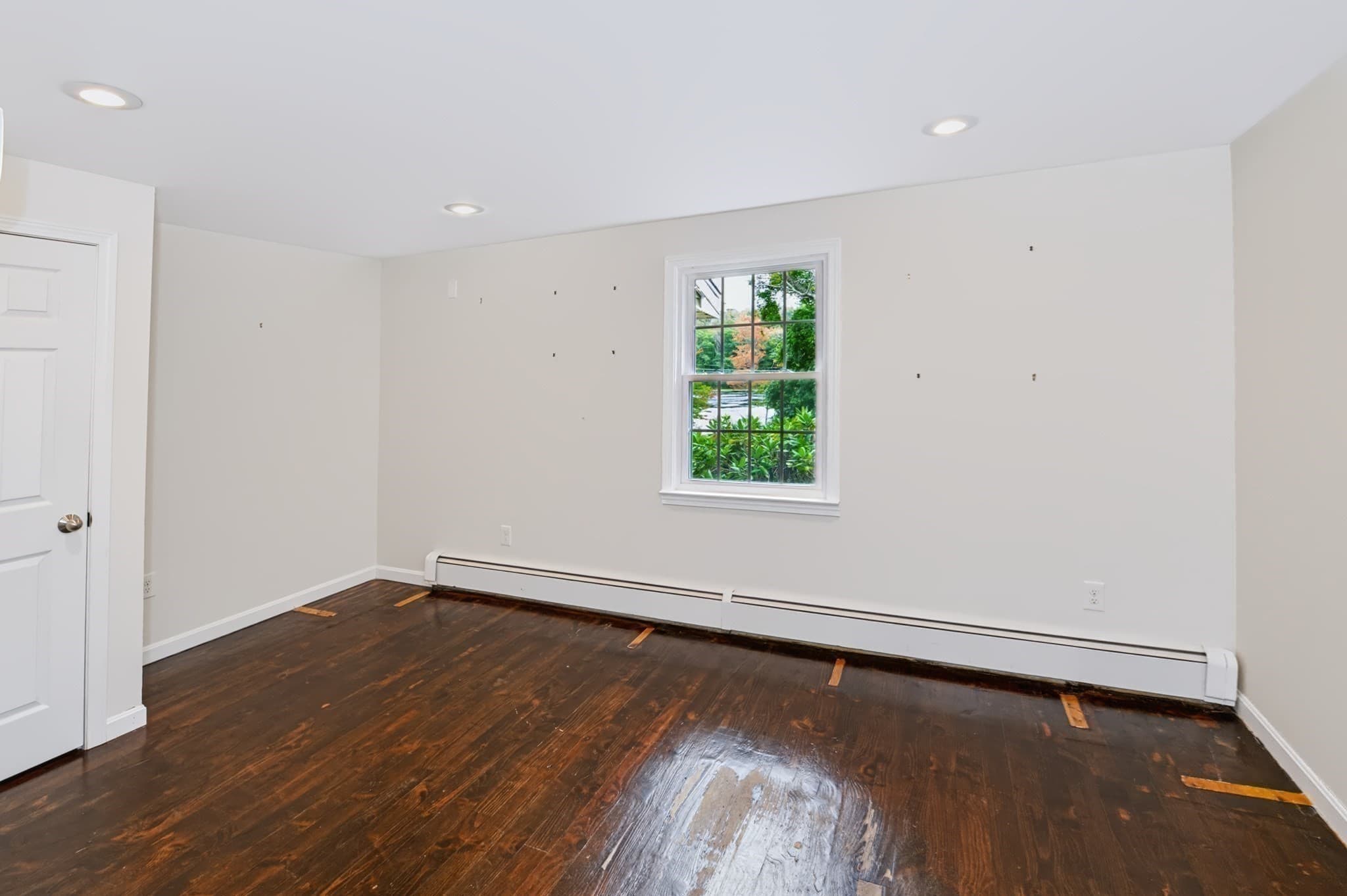 Single Family Residence at 194 W Sutton Rd, Sutton MA 01590, Sutton, photo 16 of 37