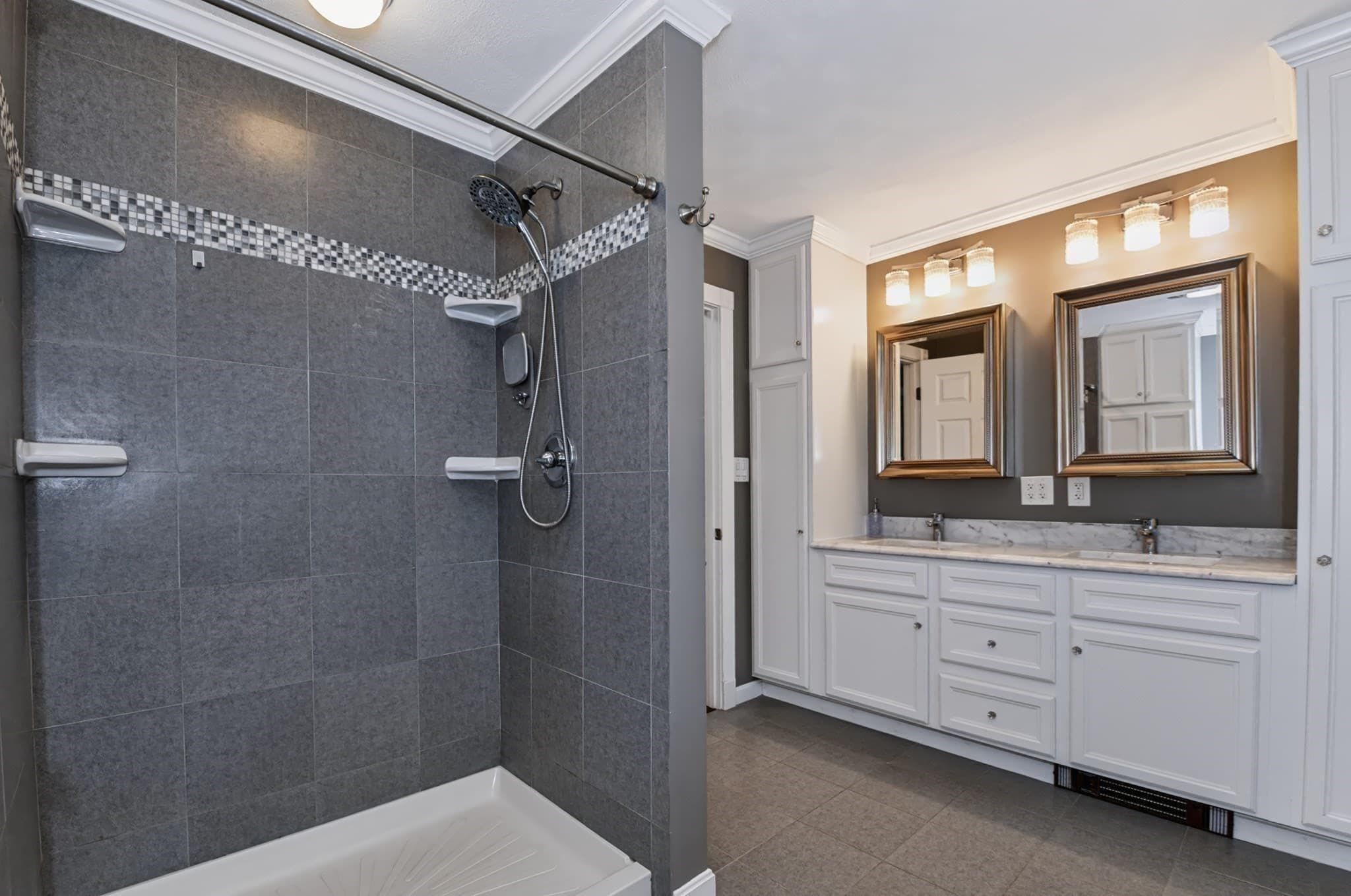 Single Family Residence at 194 W Sutton Rd, Sutton MA 01590, Sutton, photo 14 of 37