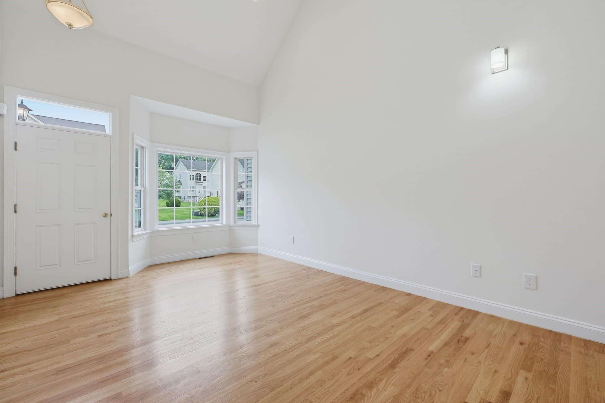 Condominium at 6 Afra Dr # 6, Shrewsbury MA 01545, Shrewsbury, photo 4 of 34