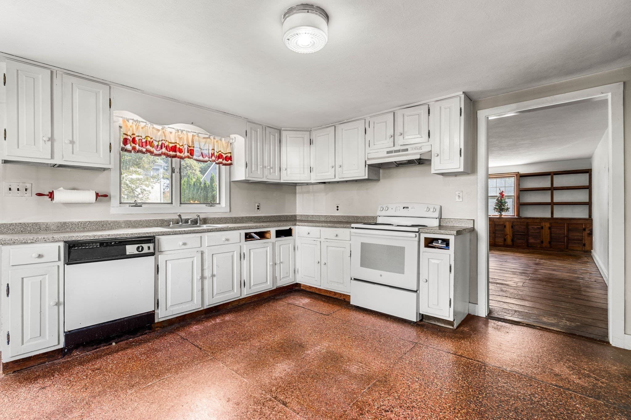 Single Family Residence at 141 Evans Rd Ext, Marblehead MA 01945, Marblehead, photo 10 of 42