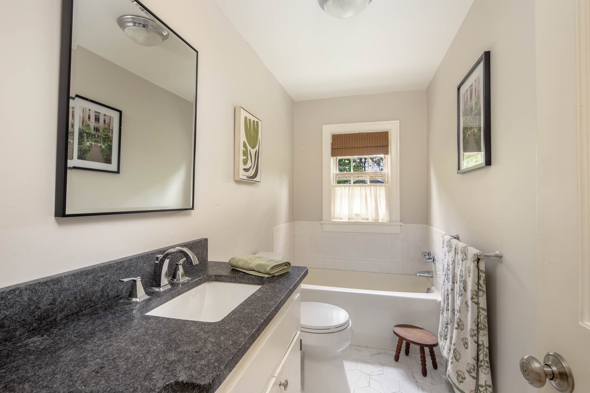 Single Family Residence at 7 Bayberry Ln, Mattapoisett MA 02739, Mattapoisett, photo 18 of 35
