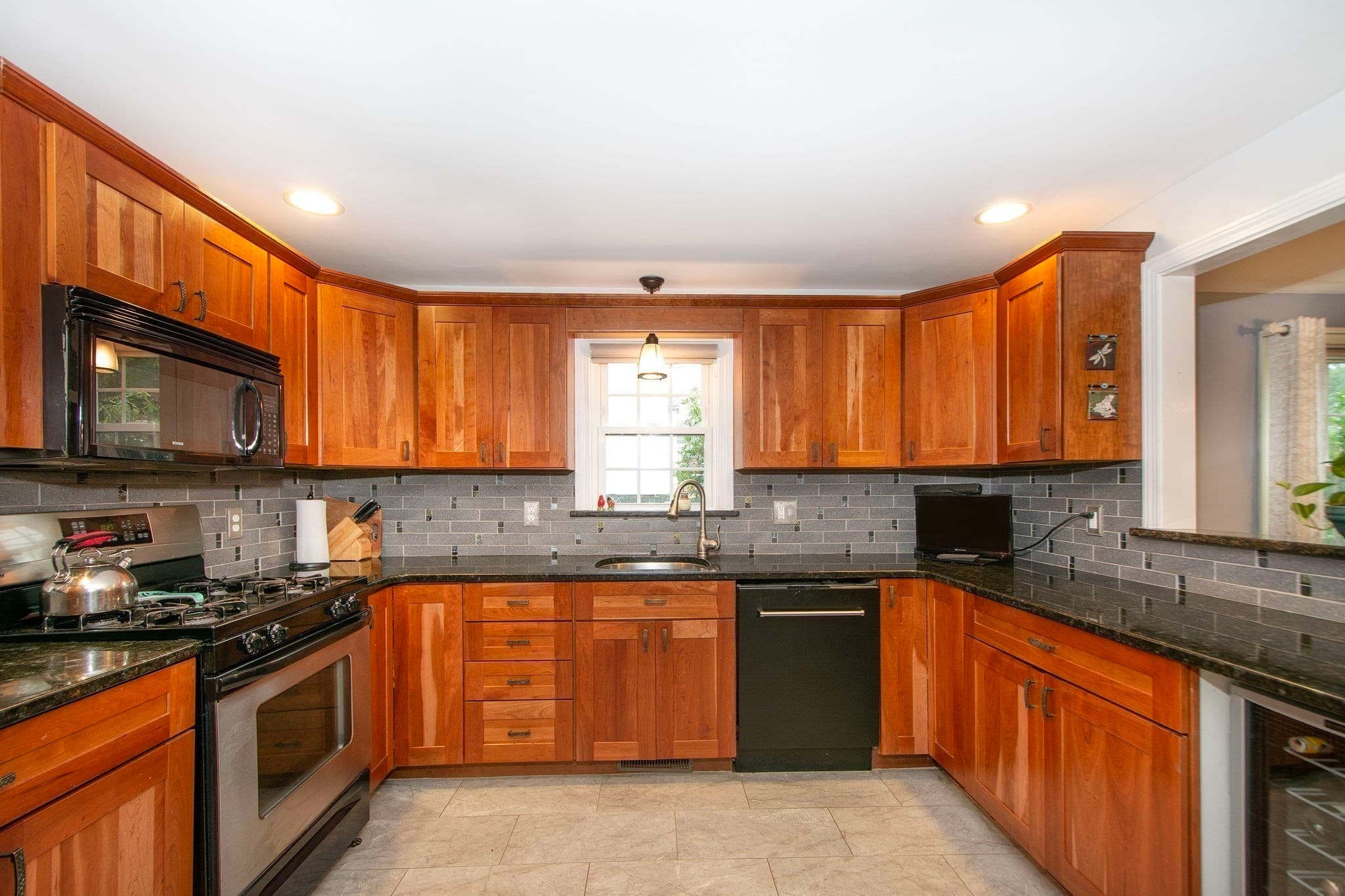Single Family Residence at 263 Edgewater Drive, Pembroke MA 02359, Pembroke, photo 19 of 40