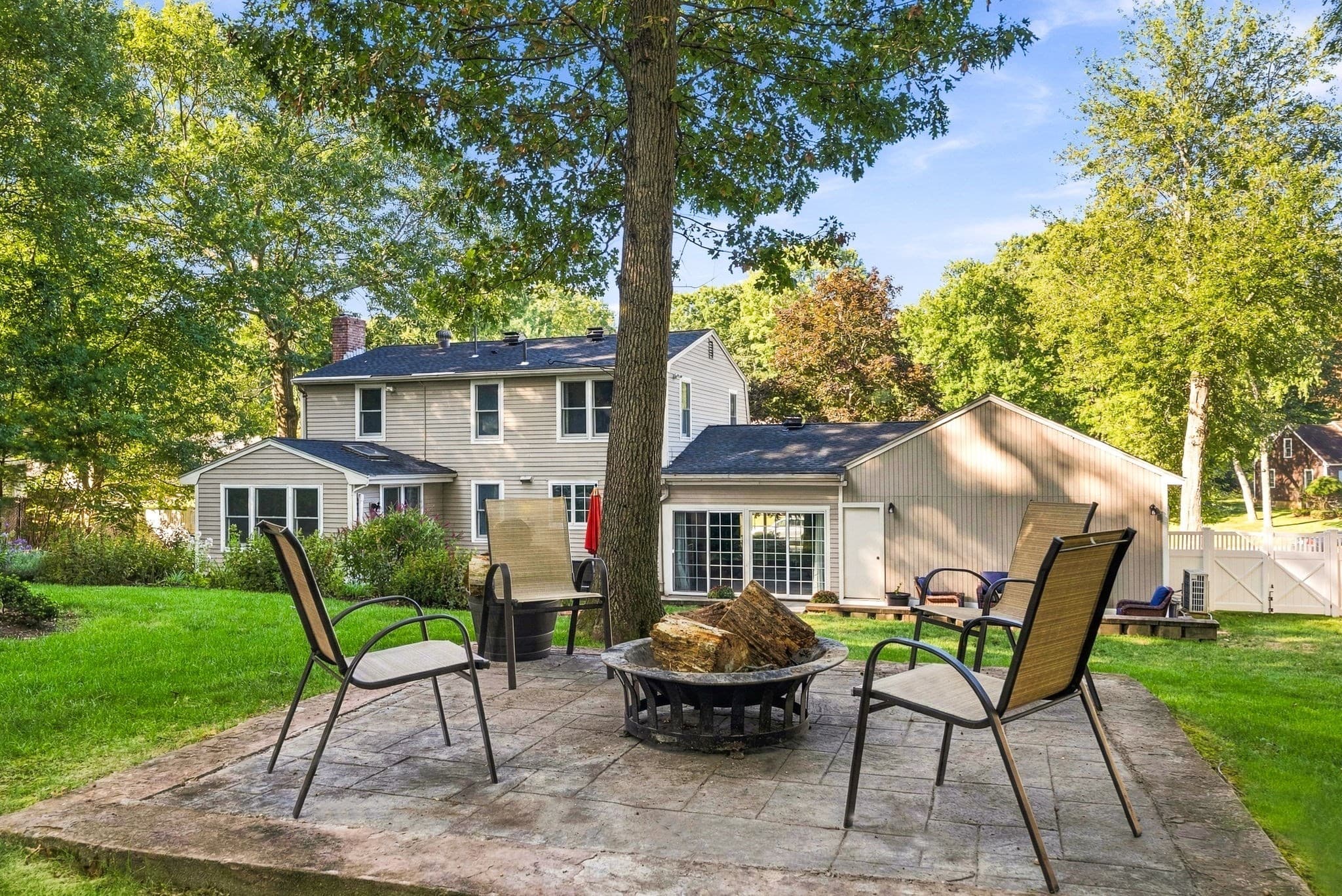 Single Family Residence at 4 Kristin Ln, Canton MA 02021, Canton, photo 13 of 42