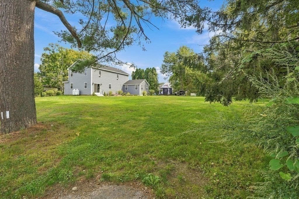 Single Family Residence at 28 Ash St, Webster MA 01570, Webster, photo 3 of 38
