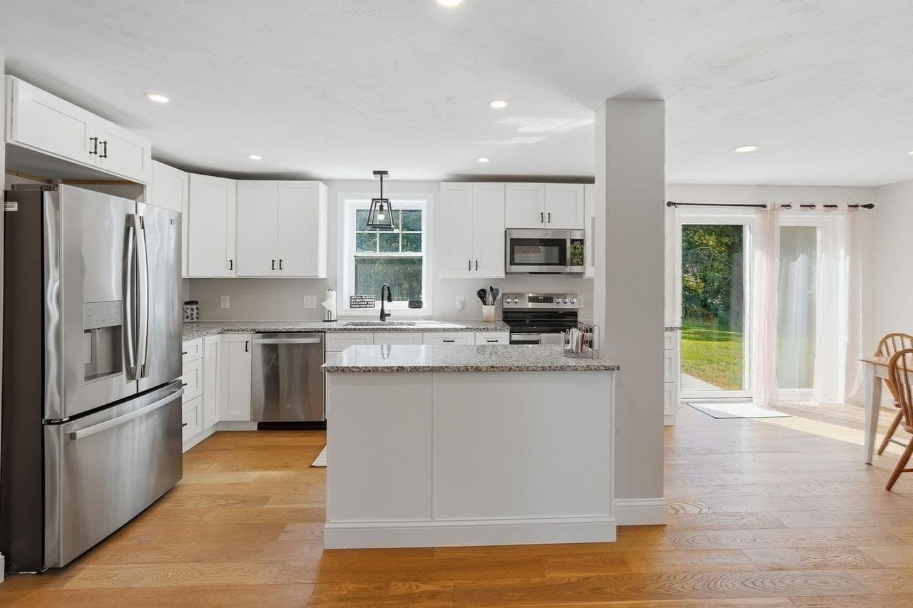 Single Family Residence at 28 Ash St, Webster MA 01570, Webster, photo 10 of 38