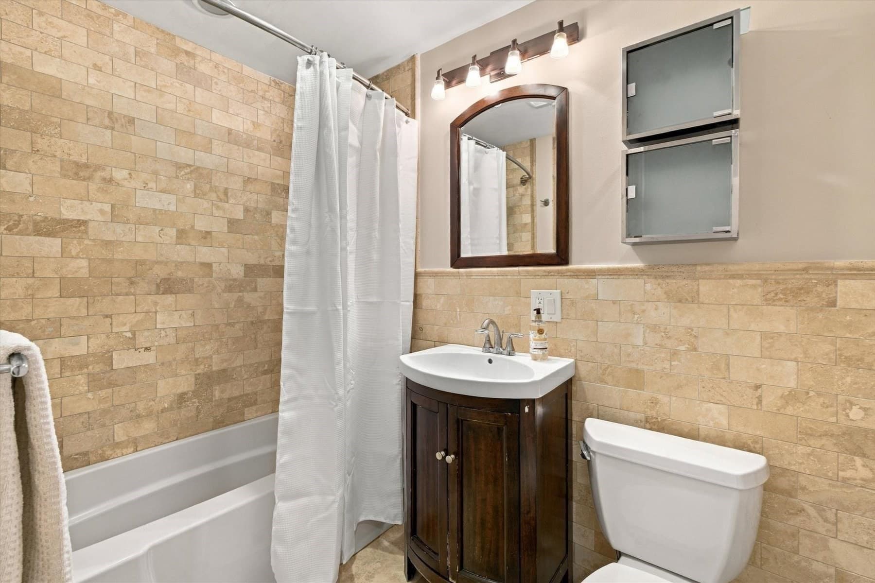 Condominium at 16 Addington # 21, Brookline MA 02445, Brookline, photo 17 of 24