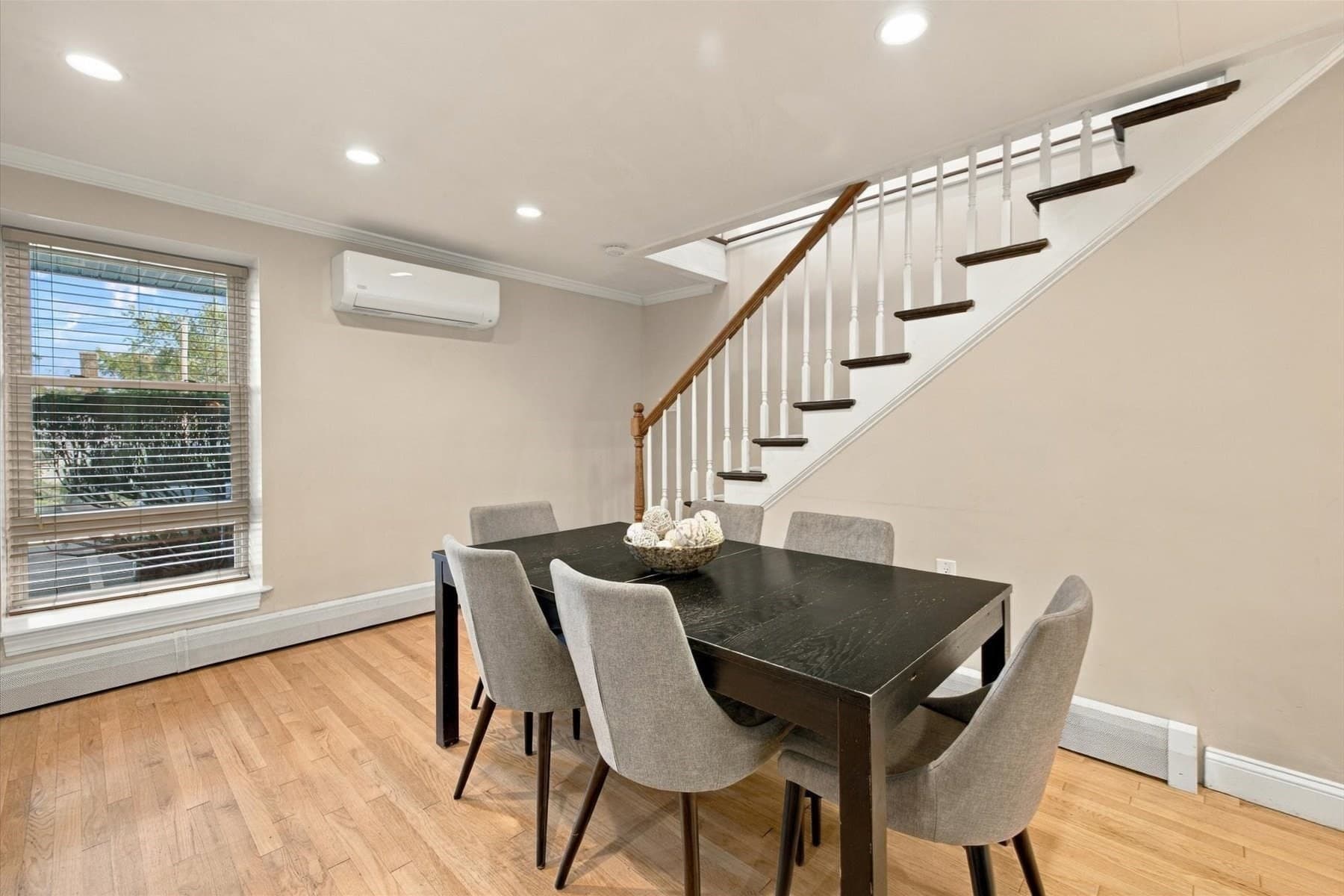 Condominium at 16 Addington # 21, Brookline MA 02445, Brookline, photo 5 of 24