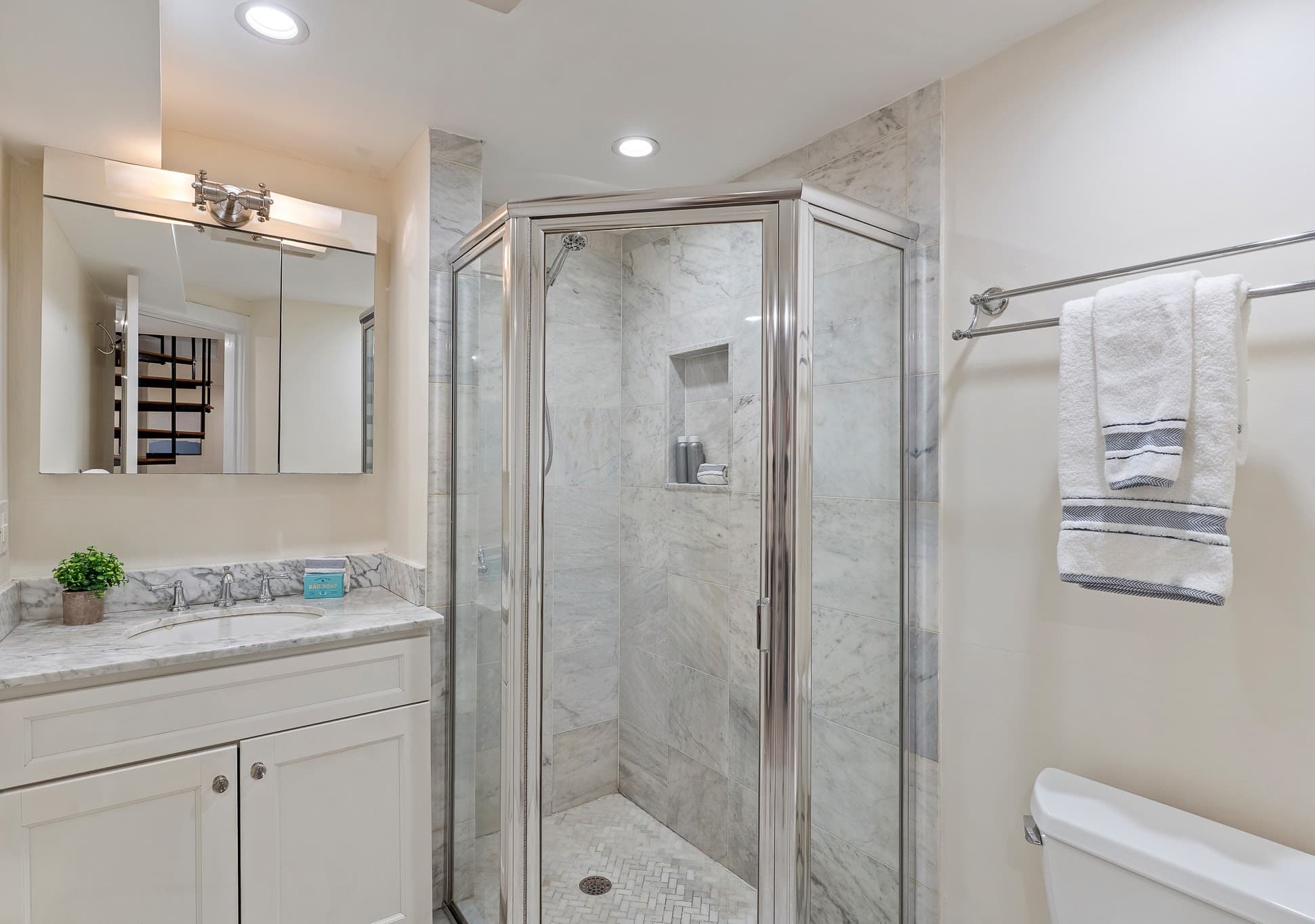 Condominium at 20 Joy St # 1, Boston MA 02114, Boston, photo 22 of 23