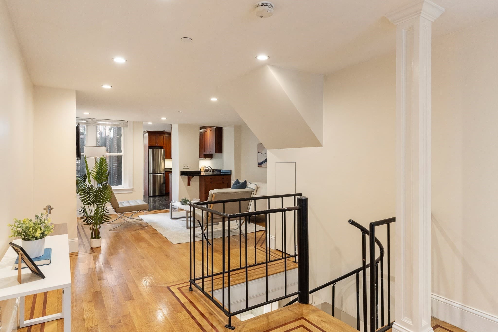 Condominium at 20 Joy St # 1, Boston MA 02114, Boston, photo 7 of 23