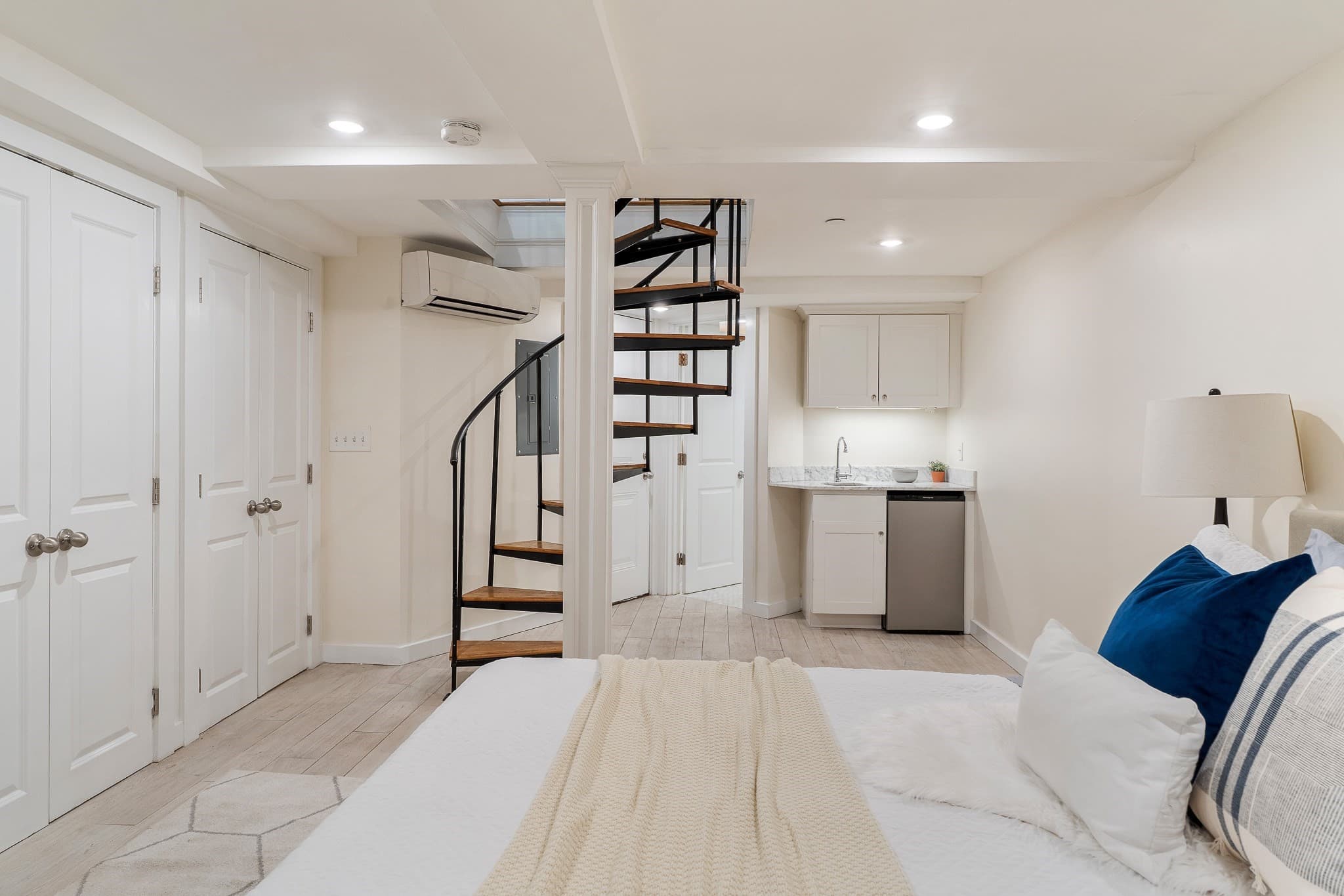 Condominium at 20 Joy St # 1, Boston MA 02114, Boston, photo 20 of 23