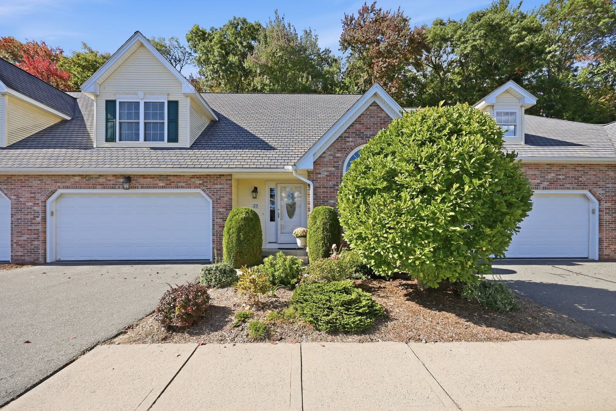 23 Wynnfield Cir # 23, Southwick MA 01077