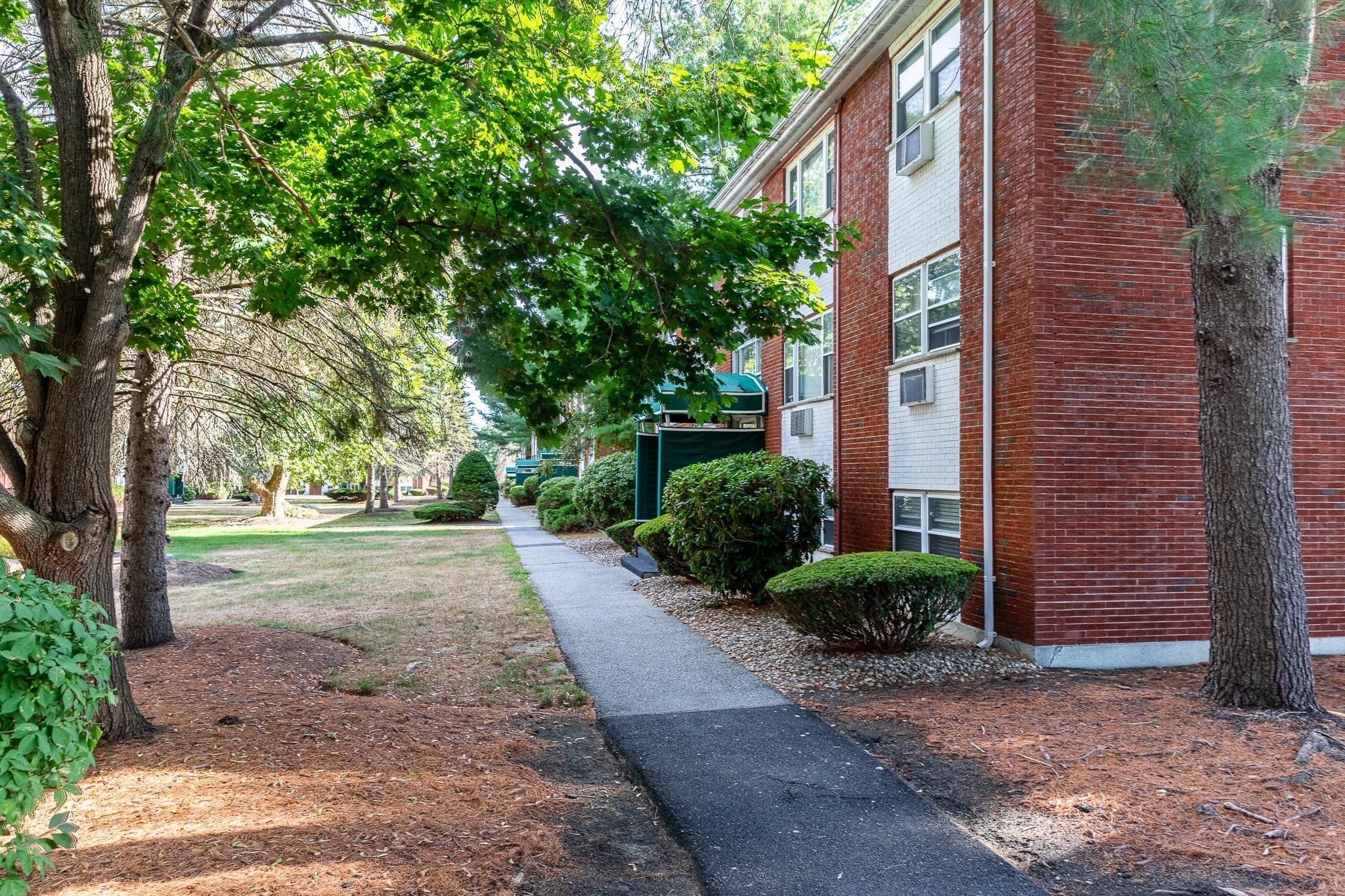 Condominium at E2 Colonial Dr # 4, Andover MA 01810, Andover, photo 15 of 24