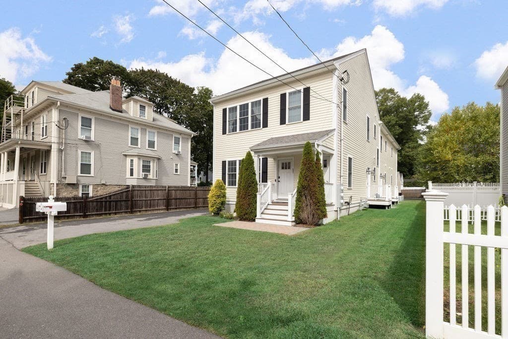 Condominium at 57 Oak St # 57, Needham MA 02492, Needham, photo 2 of 23
