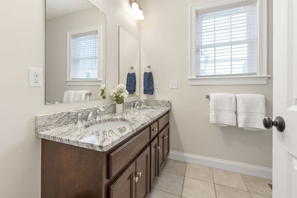 Condominium at 57 Oak St # 57, Needham MA 02492, Needham, photo 13 of 23