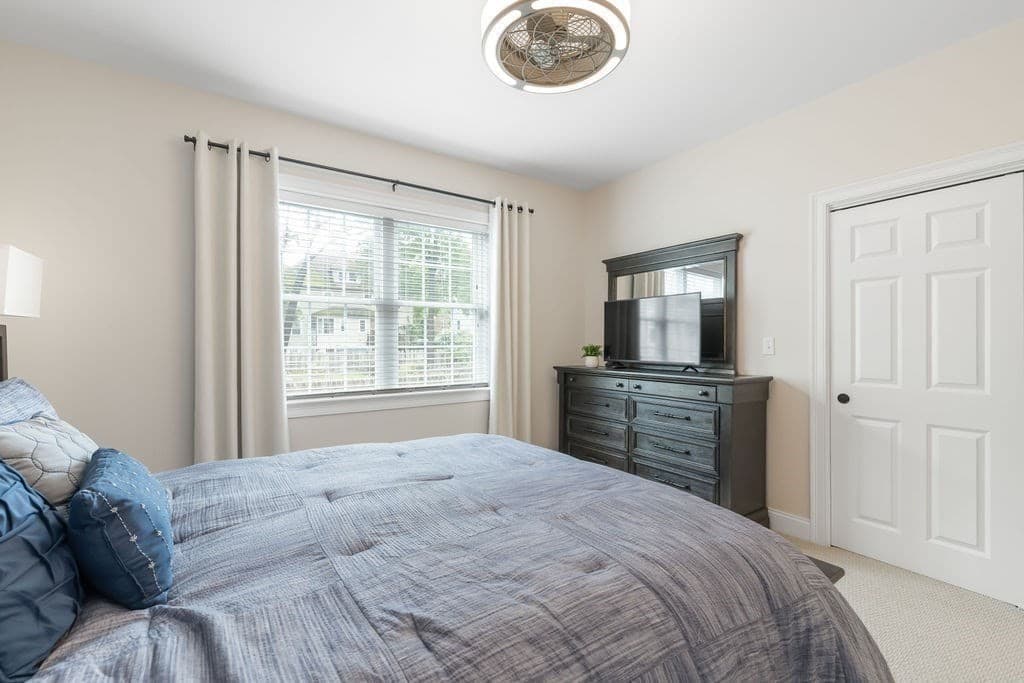 Condominium at 57 Oak St # 57, Needham MA 02492, Needham, photo 12 of 23