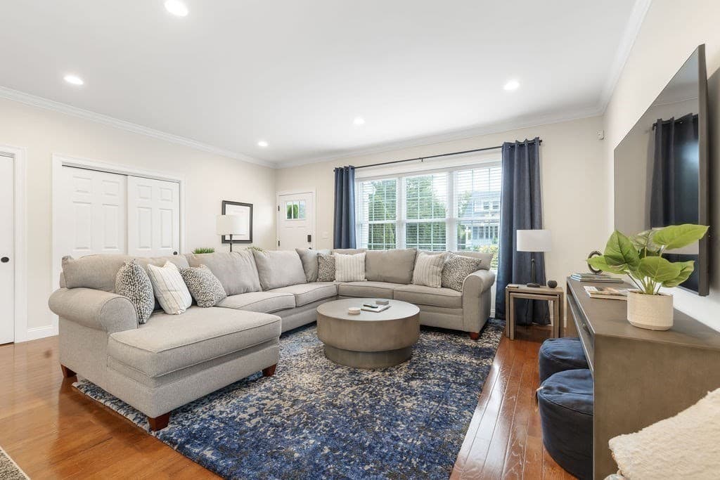 Condominium at 57 Oak St # 57, Needham MA 02492, Needham, photo 7 of 23