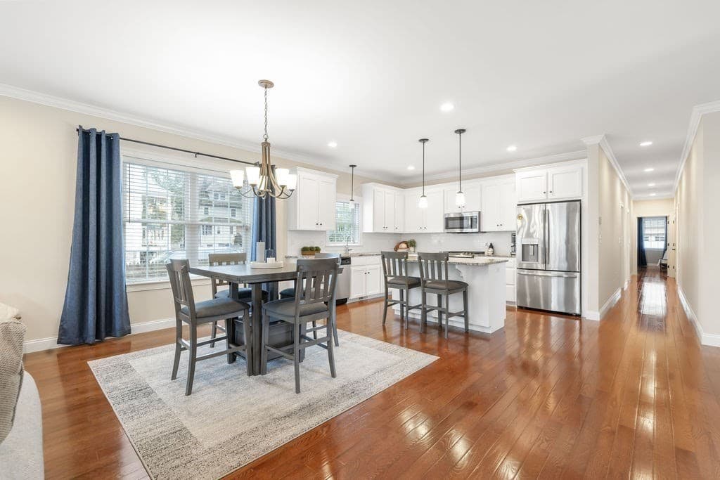 57 Oak St # 57, Needham MA 02492