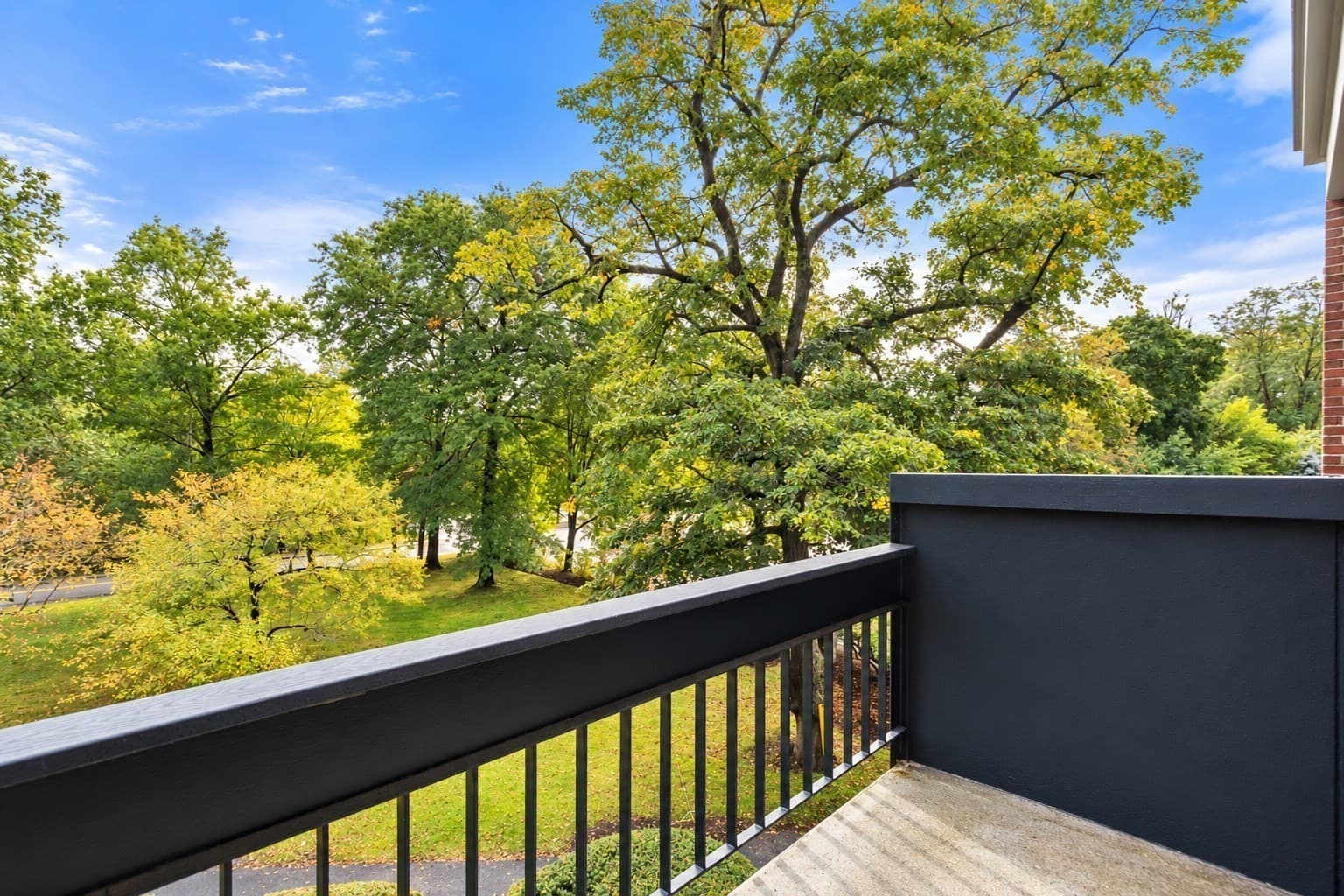 Condominium at 100 Keyes Rd # 304, Concord MA 01742, Concord, photo 5 of 19