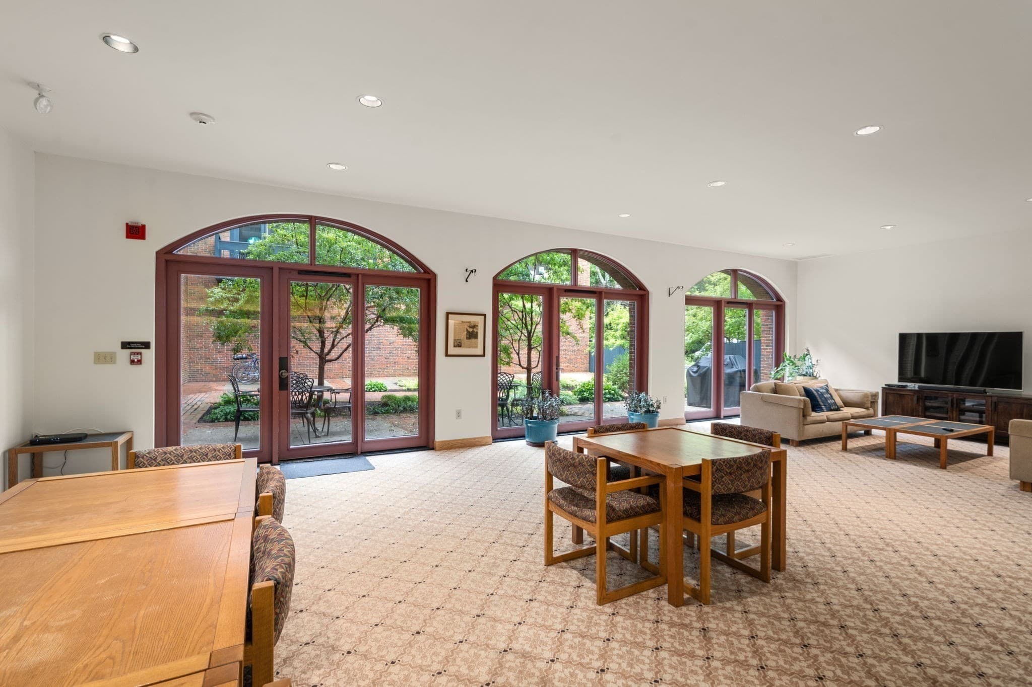 Condominium at 100 Keyes Rd # 304, Concord MA 01742, Concord, photo 15 of 19