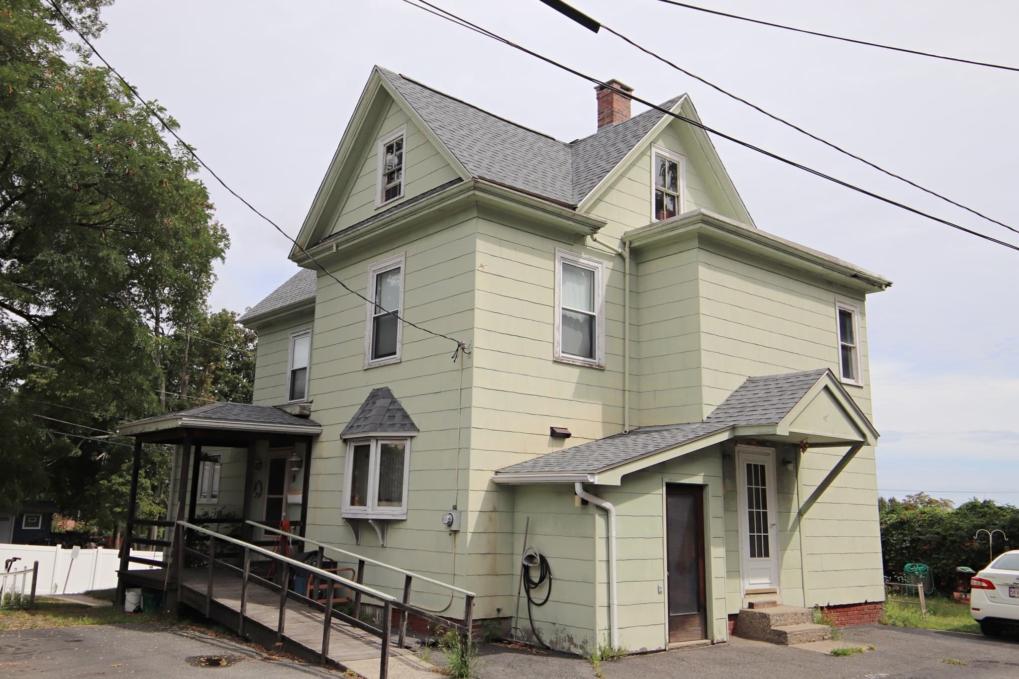 Single Family Residence at 28 Wendell St, Saugus MA 01906, Saugus, photo 2 of 16