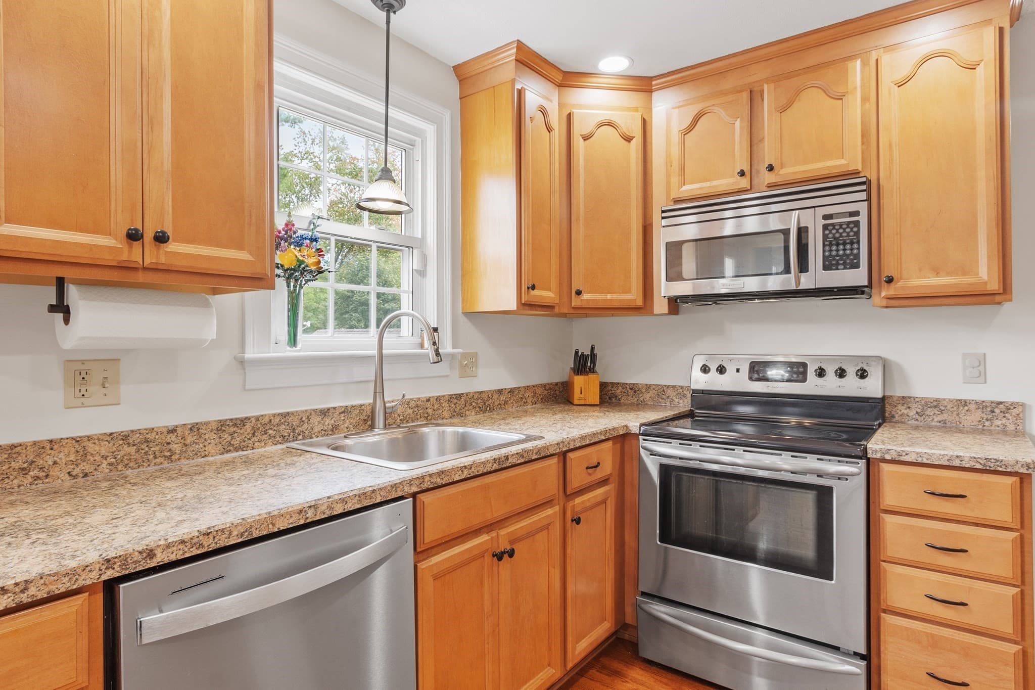 Single Family Residence at 35 Jefferson Road, Northborough MA 01532, Northborough, photo 7 of 38