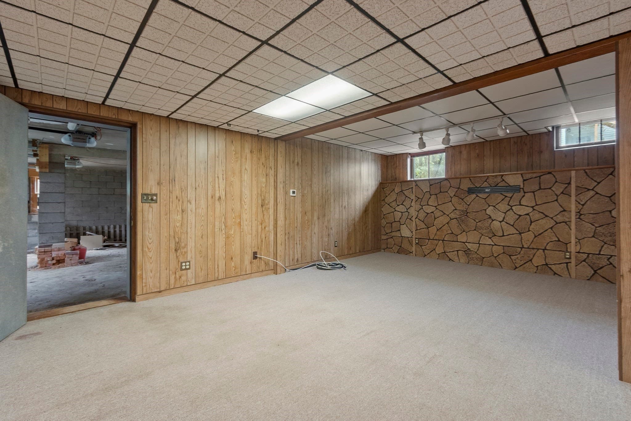 Single Family Residence at 265 Pine St, Gardner MA 01440, Gardner, photo 27 of 35