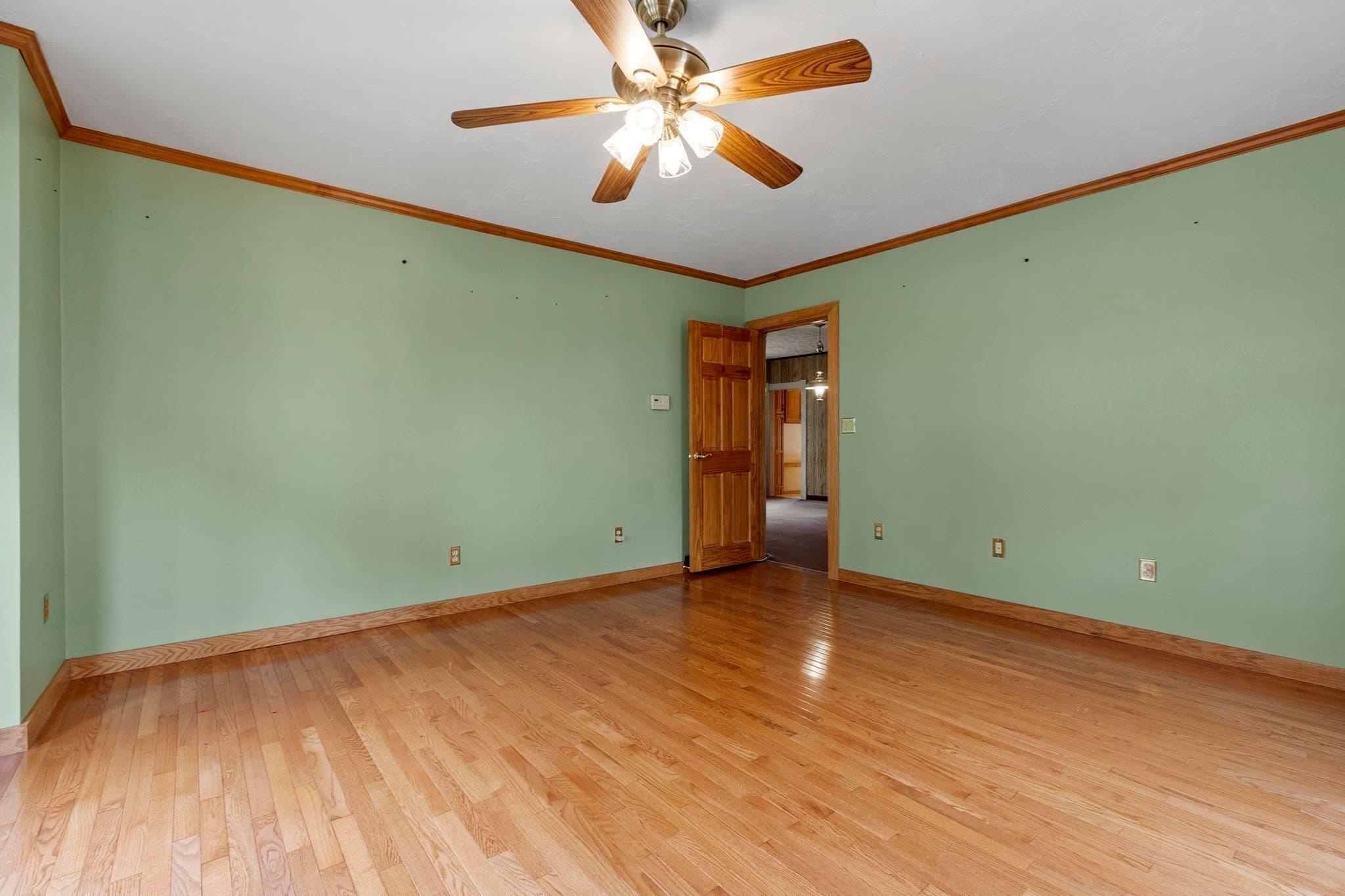 Single Family Residence at 265 Pine St, Gardner MA 01440, Gardner, photo 13 of 35