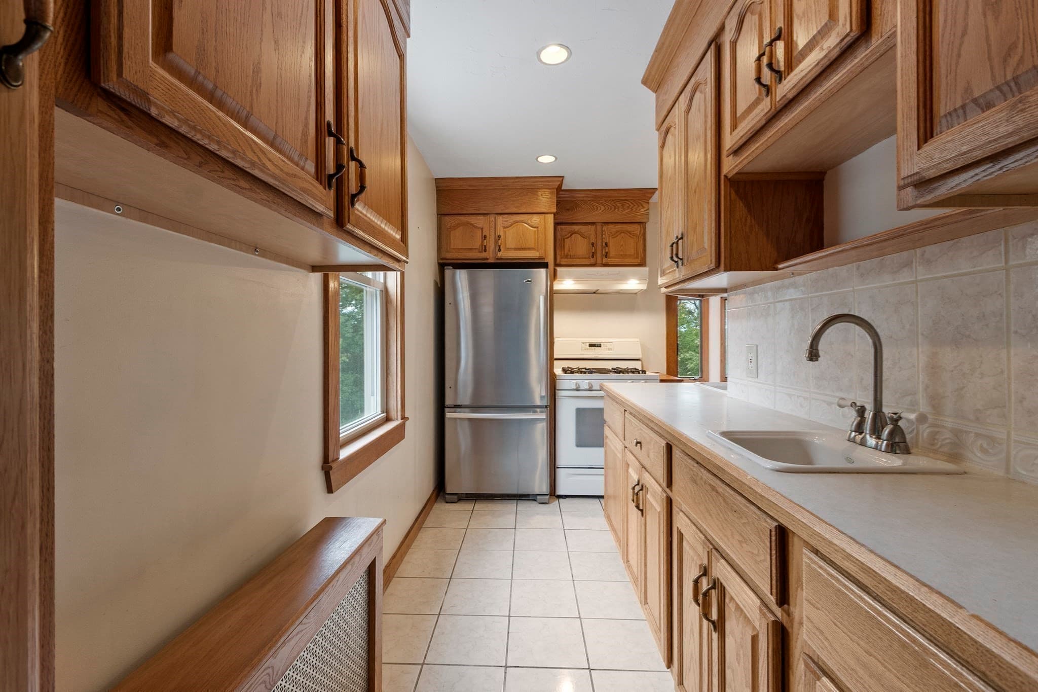 Single Family Residence at 265 Pine St, Gardner MA 01440, Gardner, photo 17 of 35