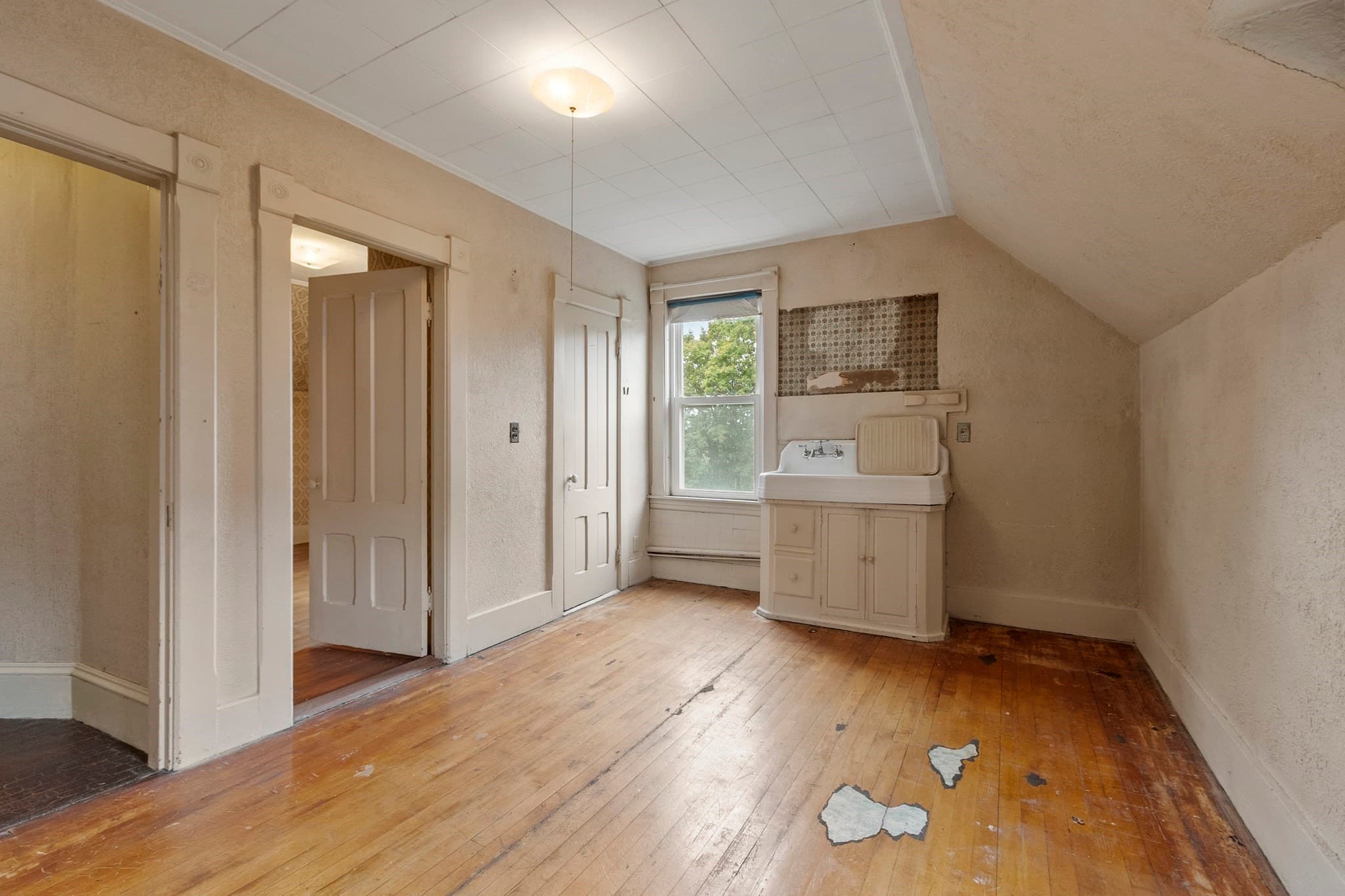 Single Family Residence at 265 Pine St, Gardner MA 01440, Gardner, photo 22 of 35
