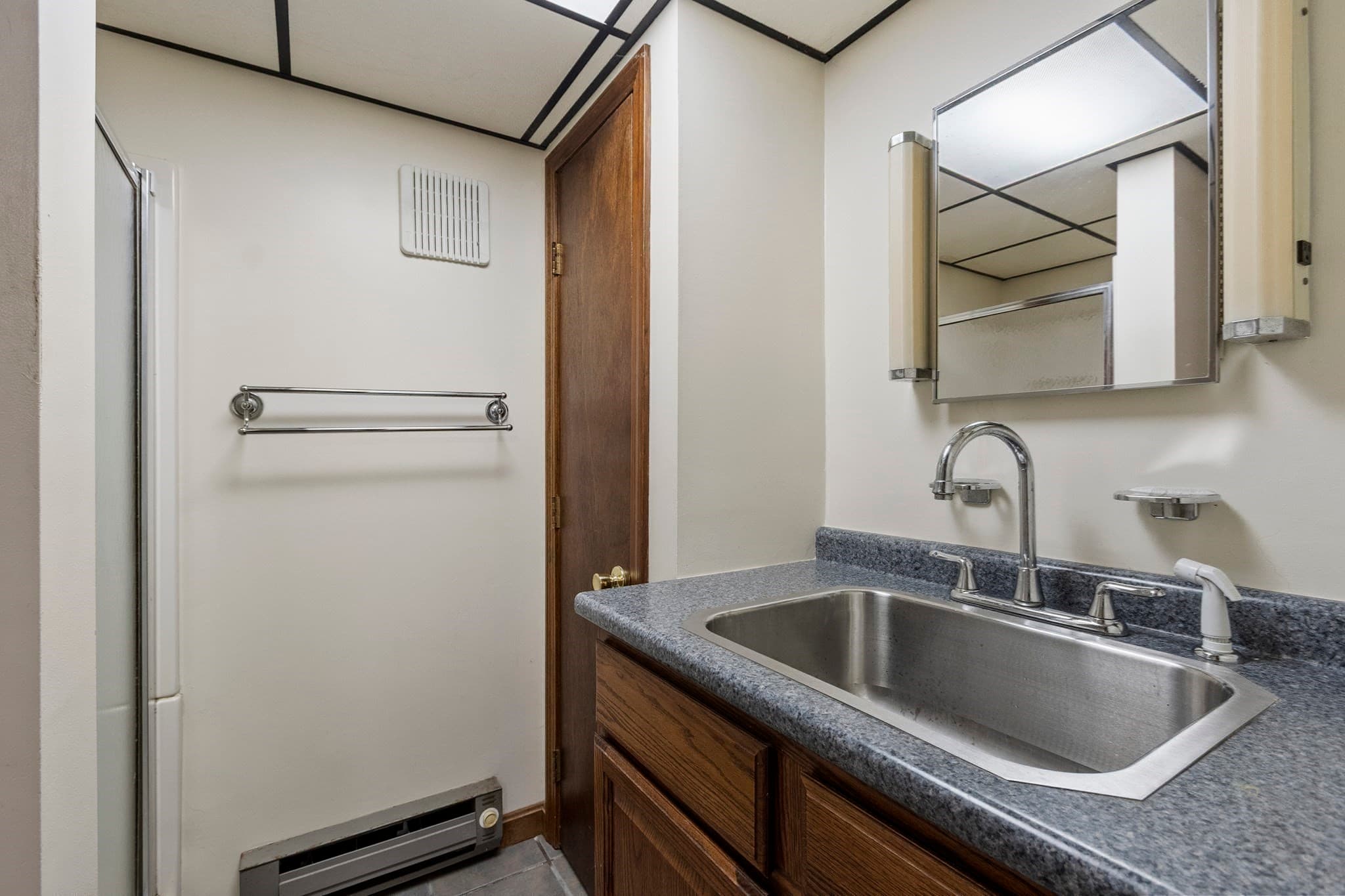 Single Family Residence at 265 Pine St, Gardner MA 01440, Gardner, photo 25 of 35