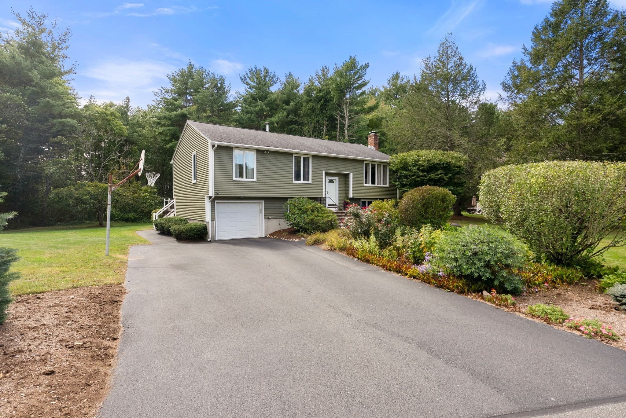 Single Family Residence at 39 Barefoot Hill Road, Sharon MA 02067, Sharon, photo 3 of 31