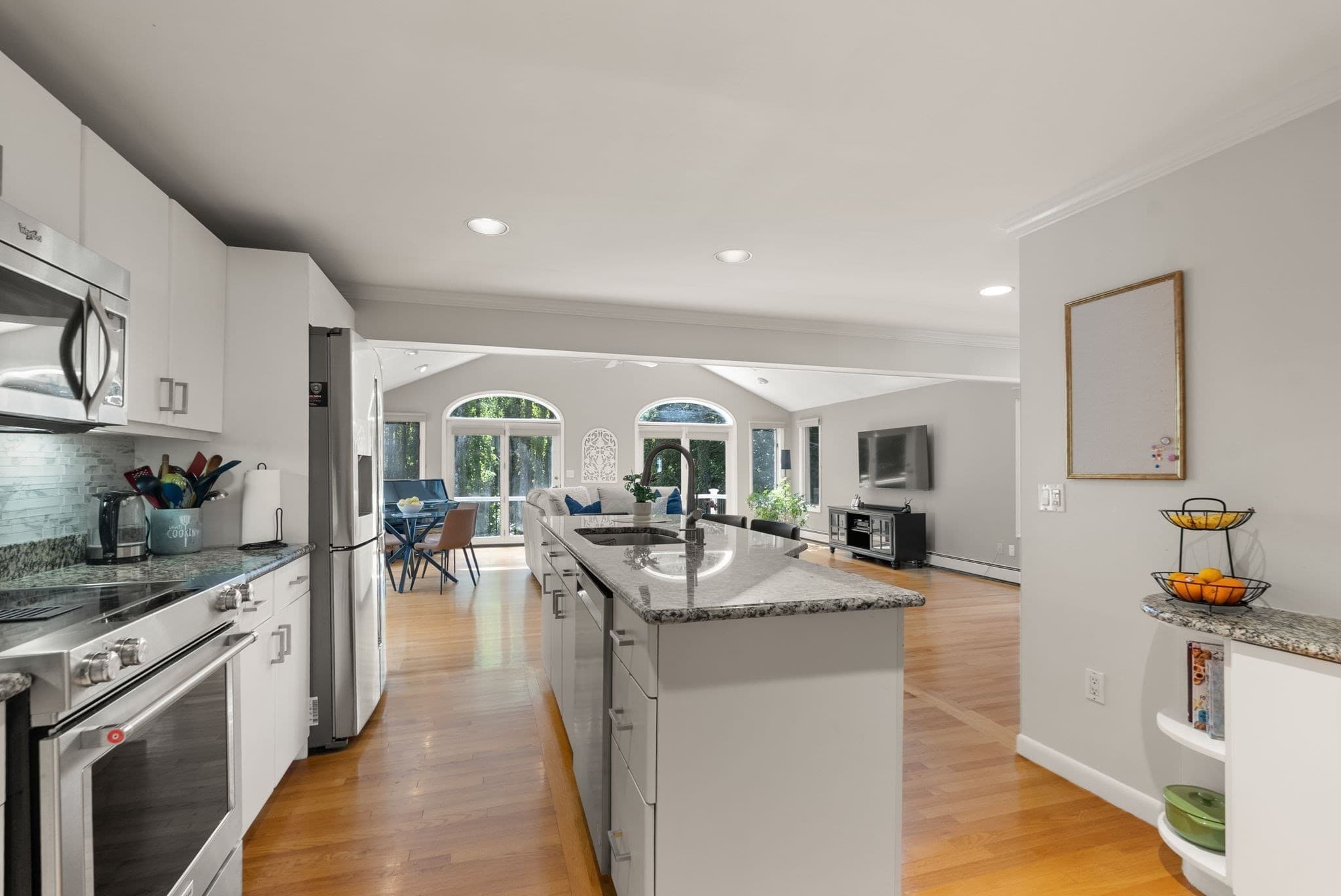 Single Family Residence at 39 Barefoot Hill Road, Sharon MA 02067, Sharon, photo 5 of 31