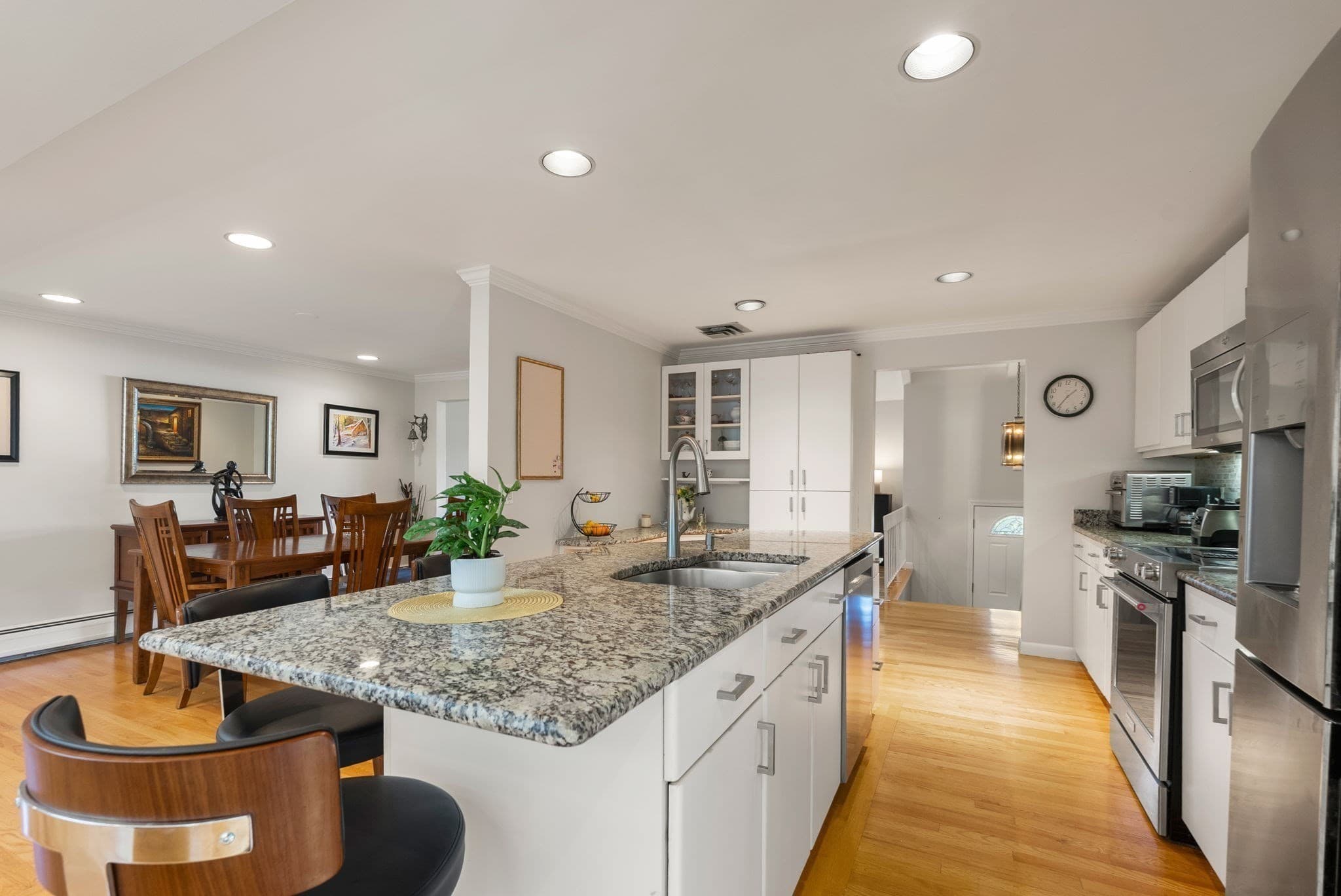 Single Family Residence at 39 Barefoot Hill Road, Sharon MA 02067, Sharon, photo 4 of 31