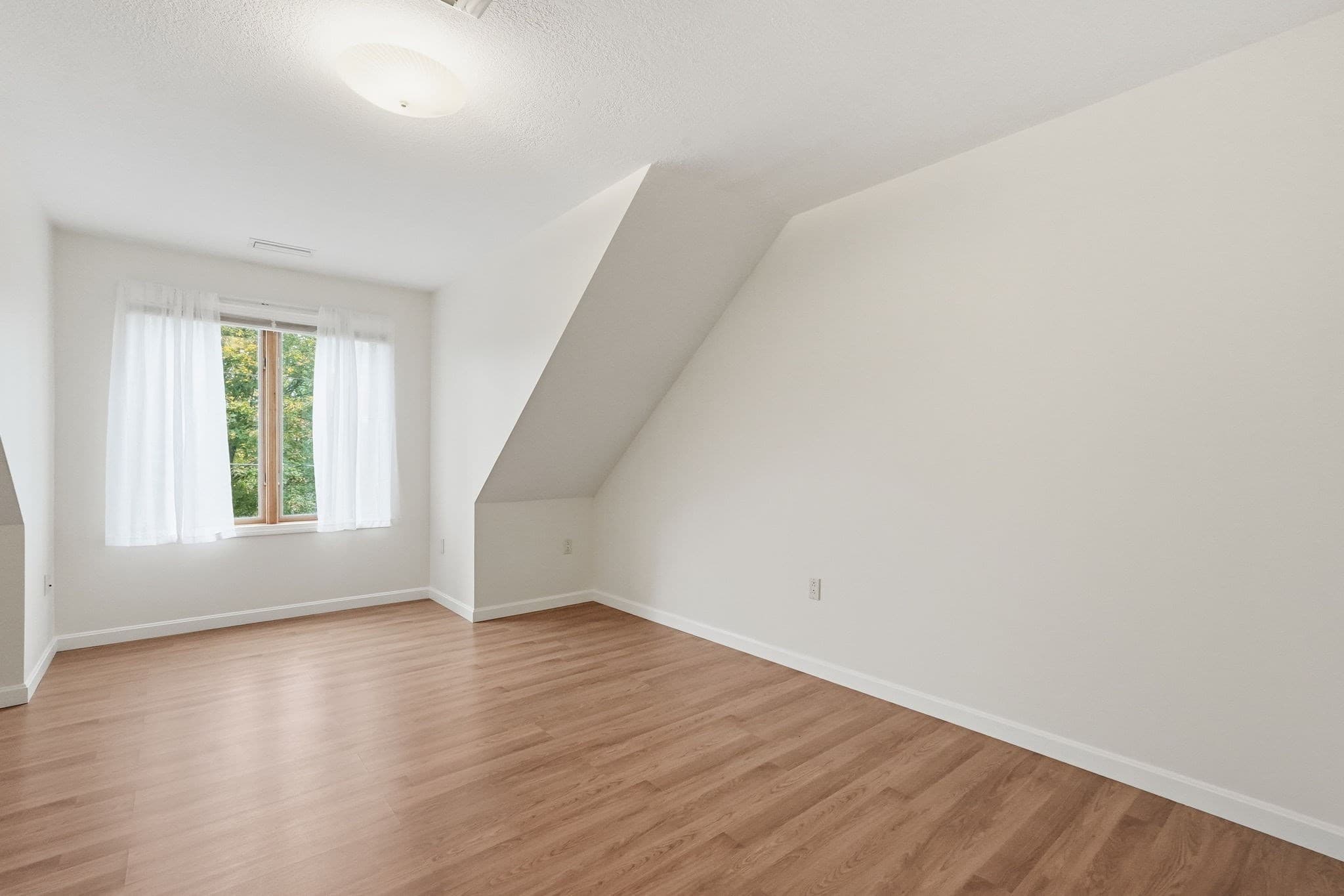 Condex at 25 Smith Ave # 25, Ware MA 01082, Ware, photo 8 of 20