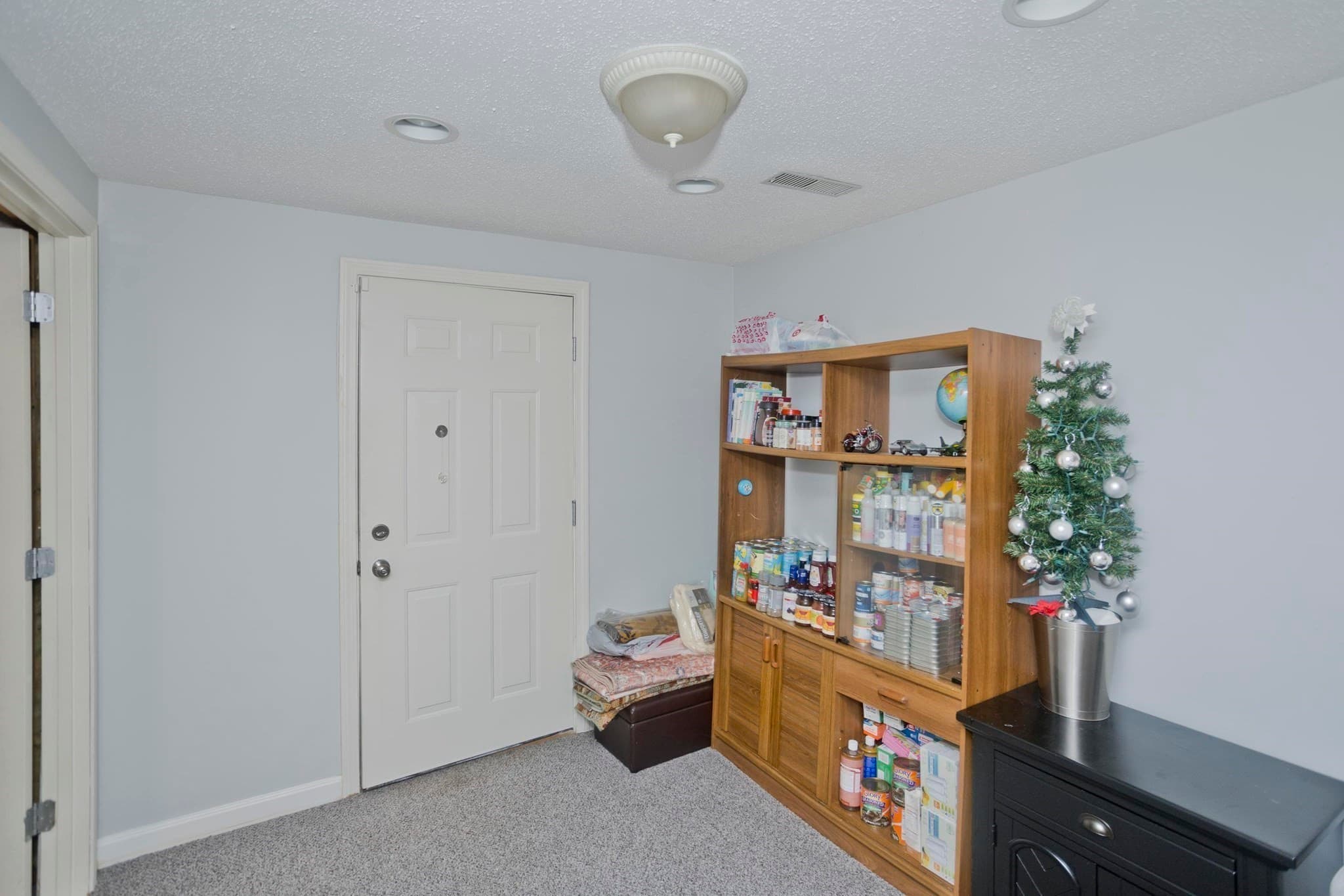 Condominium at 27 Curry Lane # 27, Chicopee MA 01022, Chicopee, photo 23 of 33
