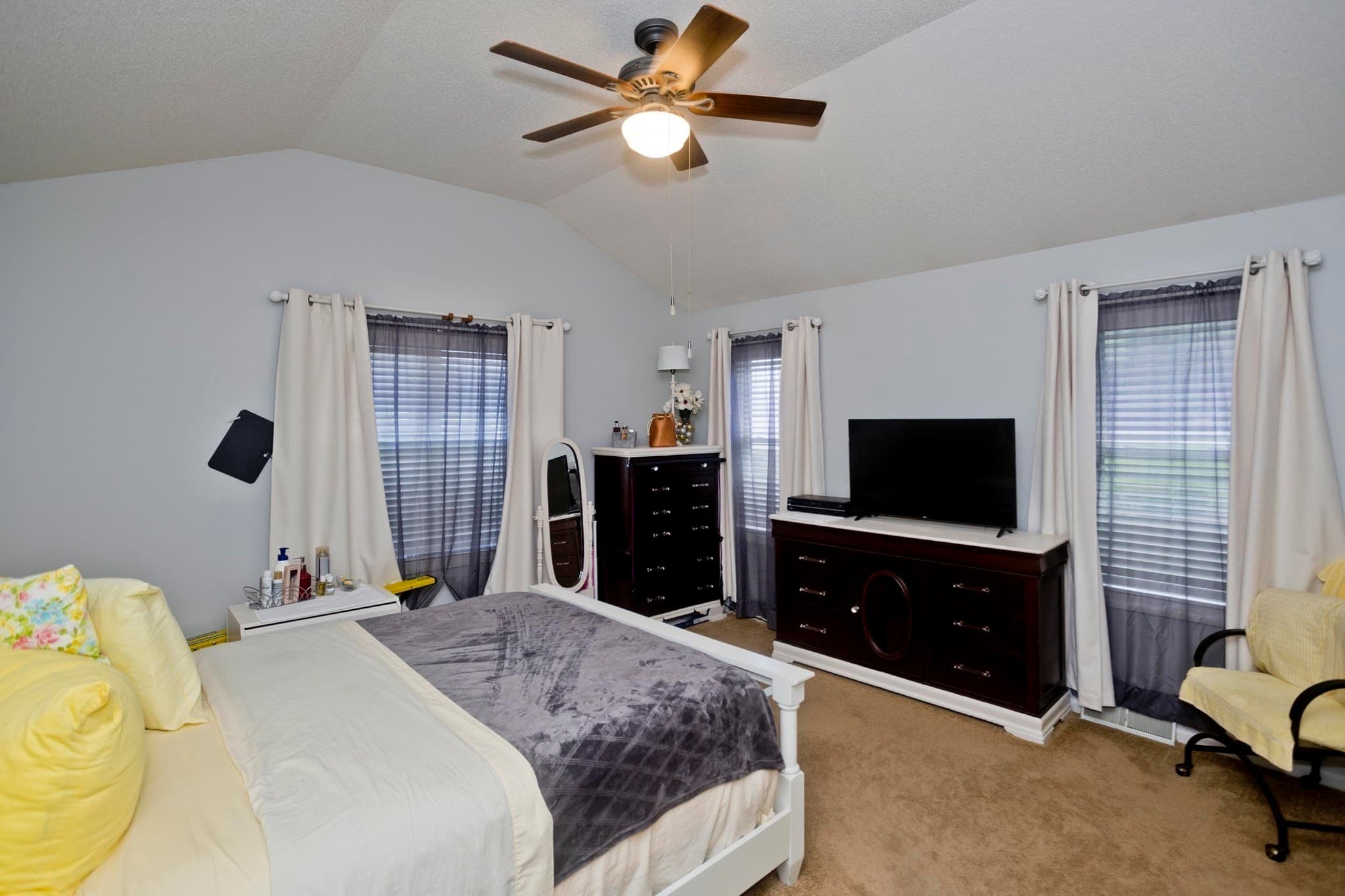 Condominium at 27 Curry Lane # 27, Chicopee MA 01022, Chicopee, photo 6 of 33