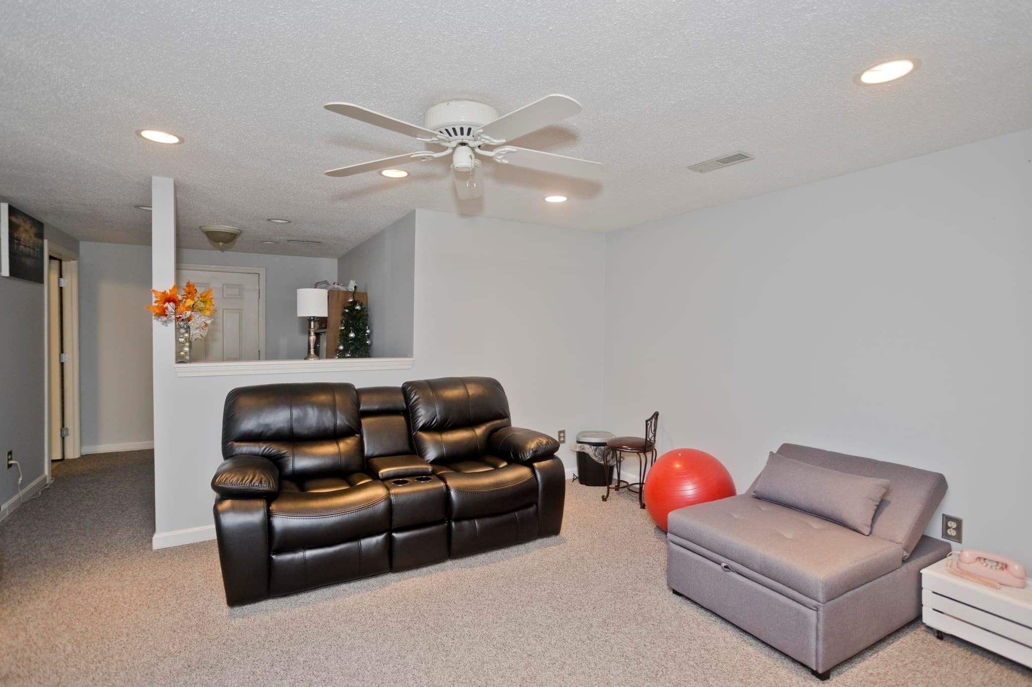 Condominium at 27 Curry Lane # 27, Chicopee MA 01022, Chicopee, photo 22 of 33