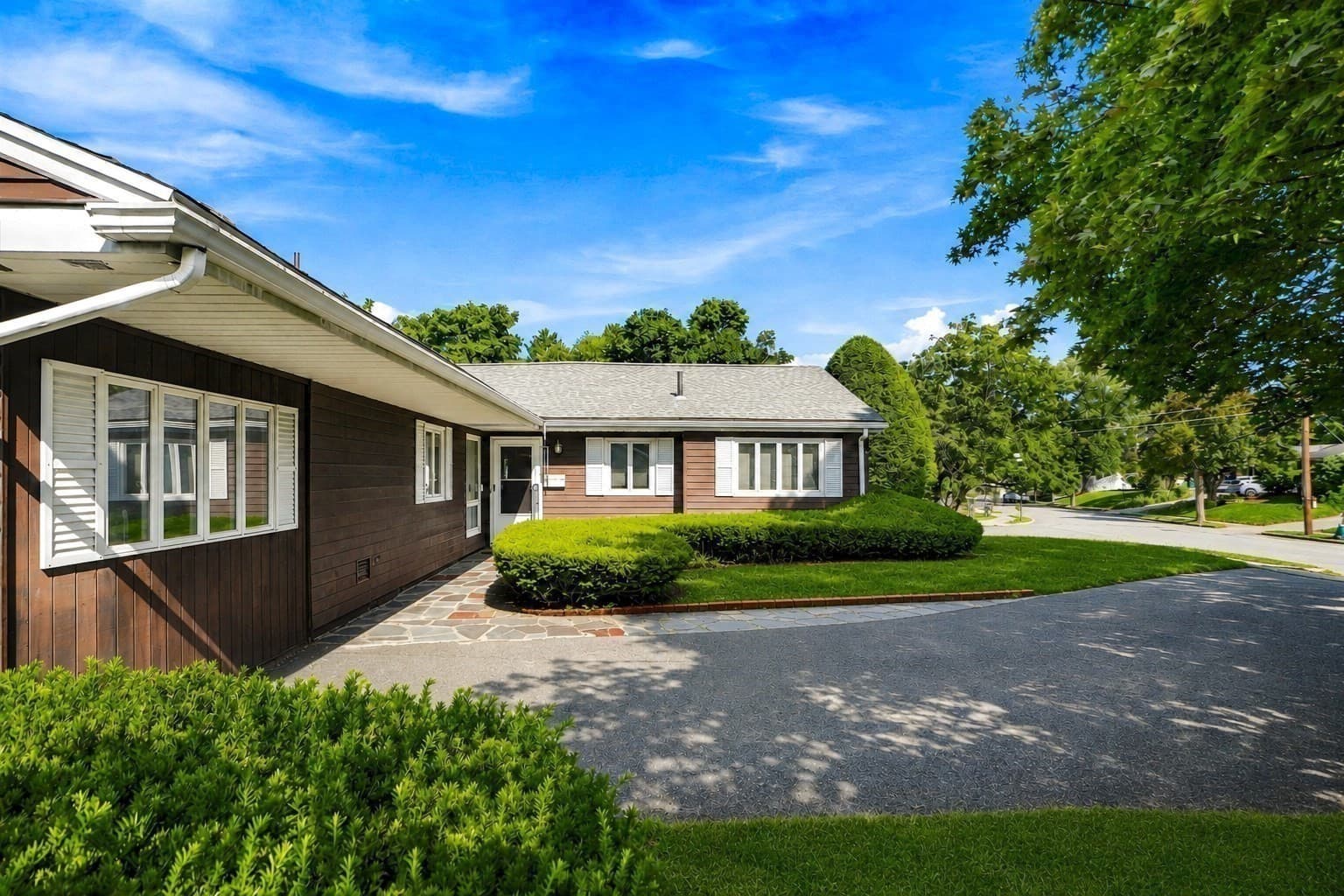 Single Family Residence at 69 Maynard St, Newton MA 02465, Newton, photo 5 of 32