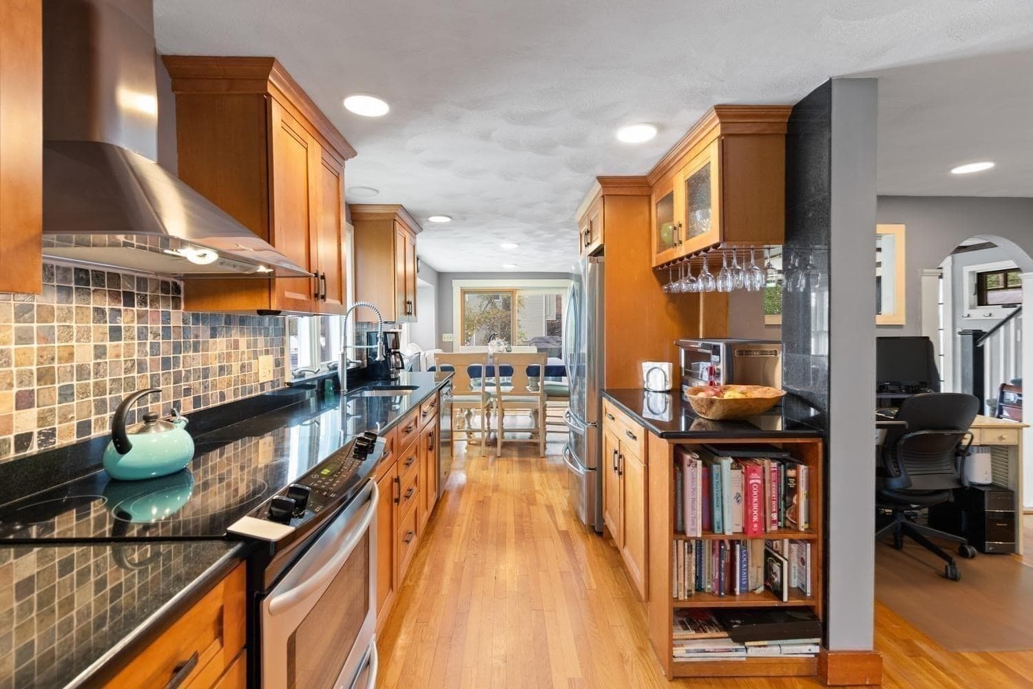 Single Family Residence at 35 Lakeside Blvd, North Reading MA 01864, North Reading, photo 13 of 42