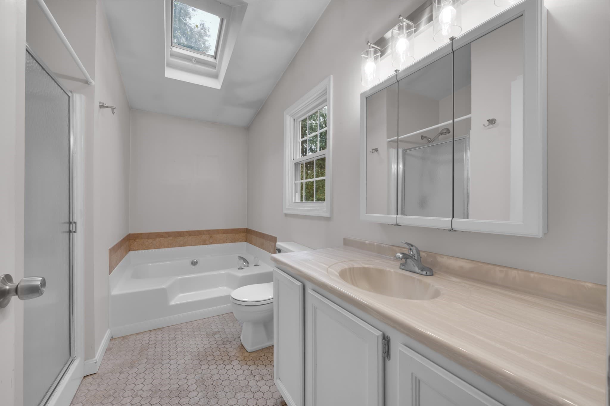 Single Family Residence at 139 Podunk Rd, Sturbridge MA 01566, Sturbridge, photo 10 of 34